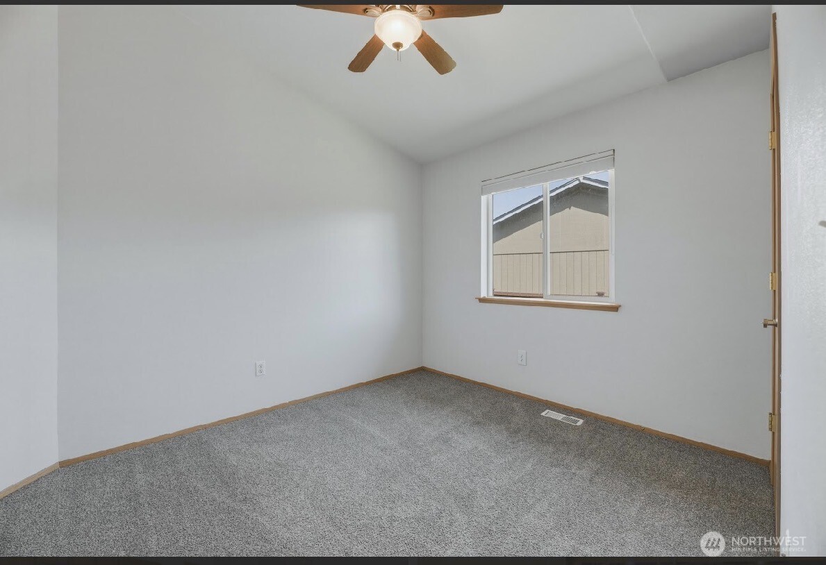 6812 145th Street Ct Property Photo 14