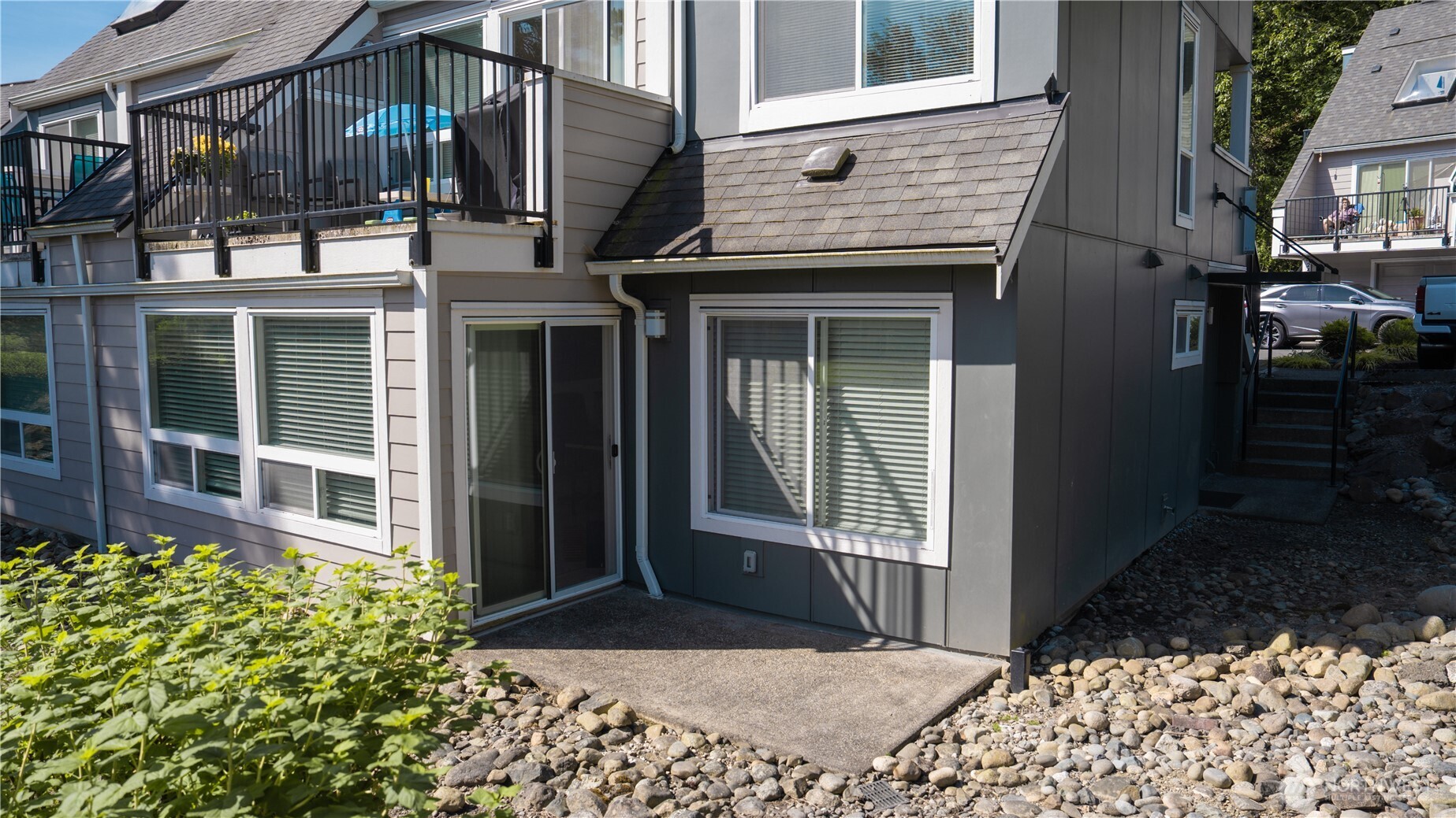 24616 45th Place Property Photo 2