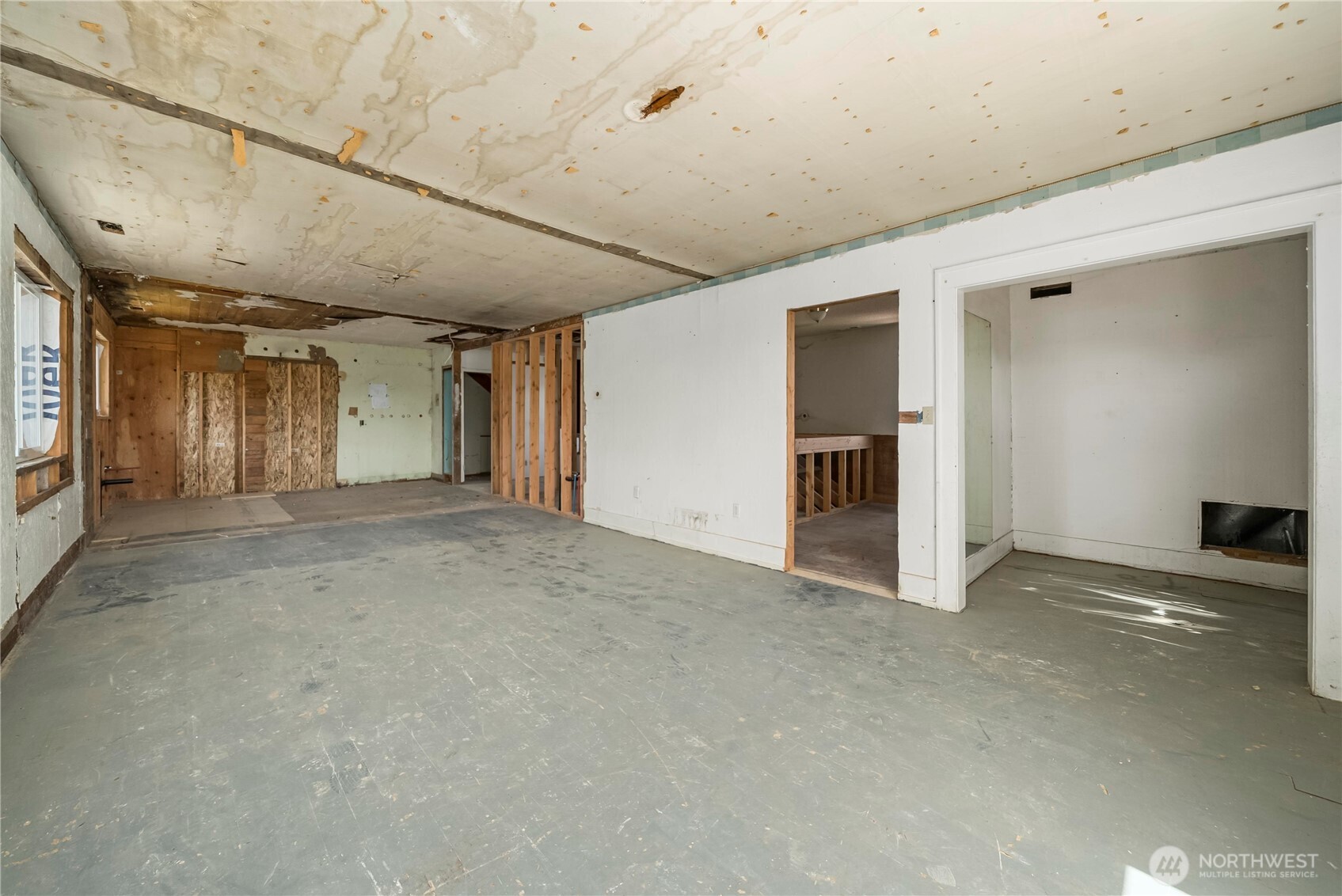223 Karr Avenue Property Photo 10