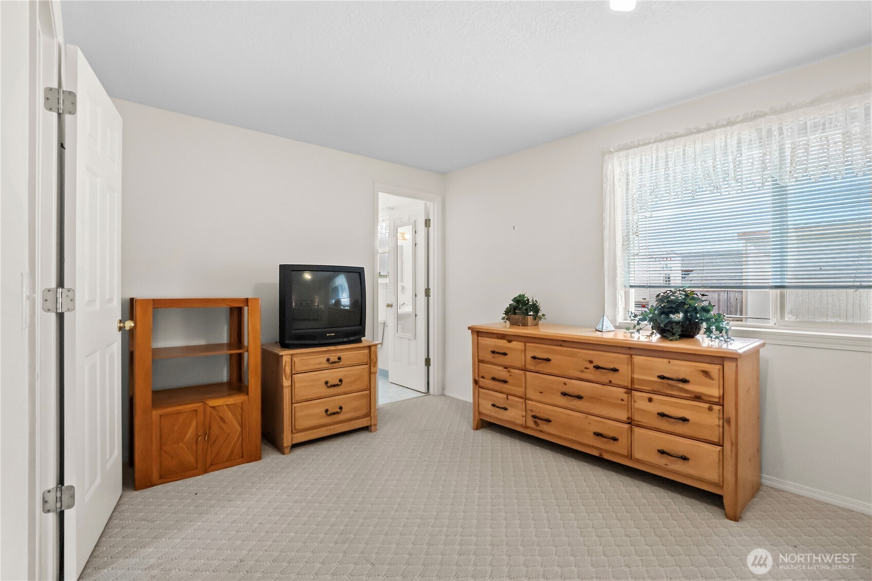 33406 H Place Property Photo 18