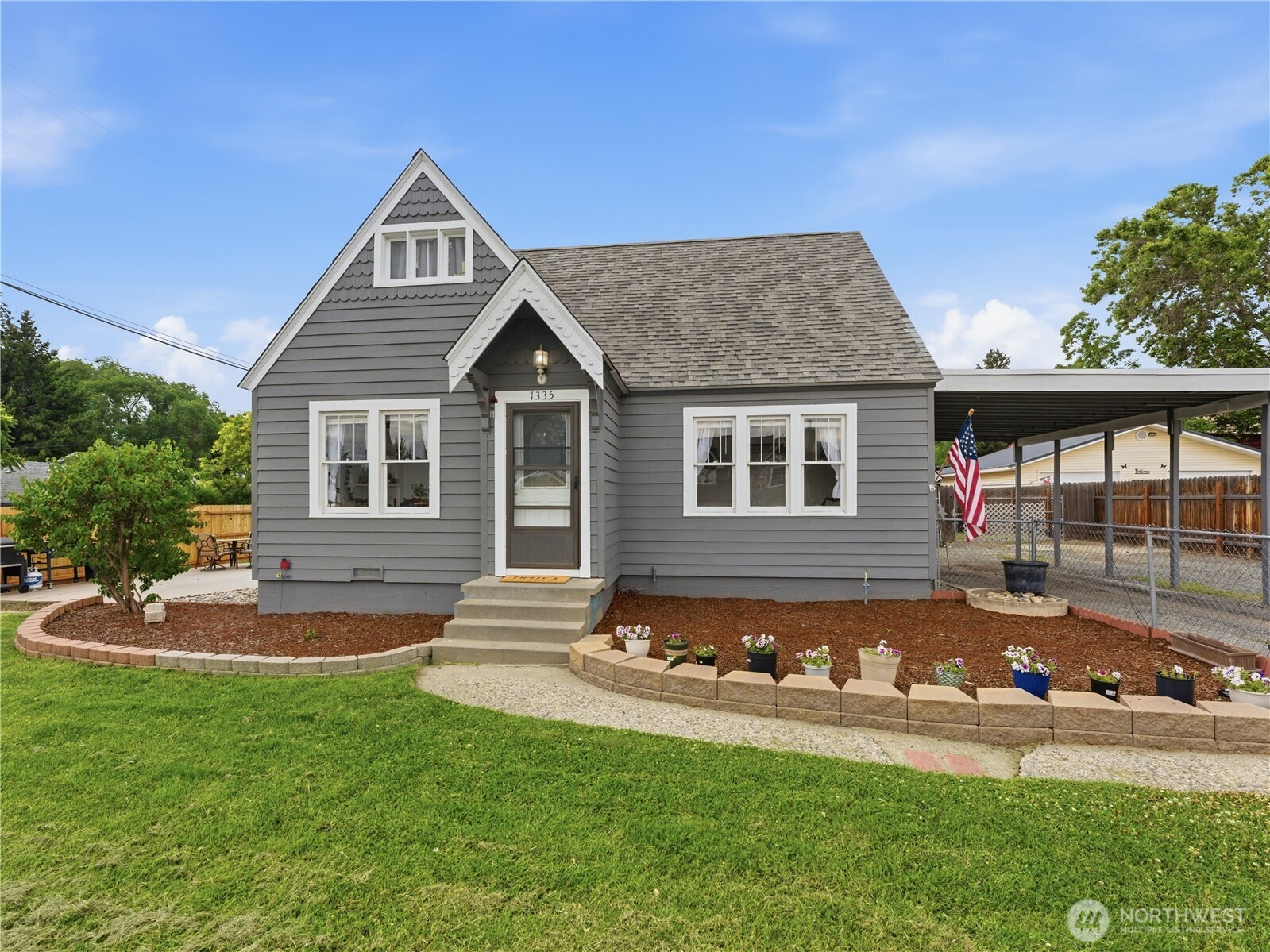 1335 Ninth Street Property Photo 3
