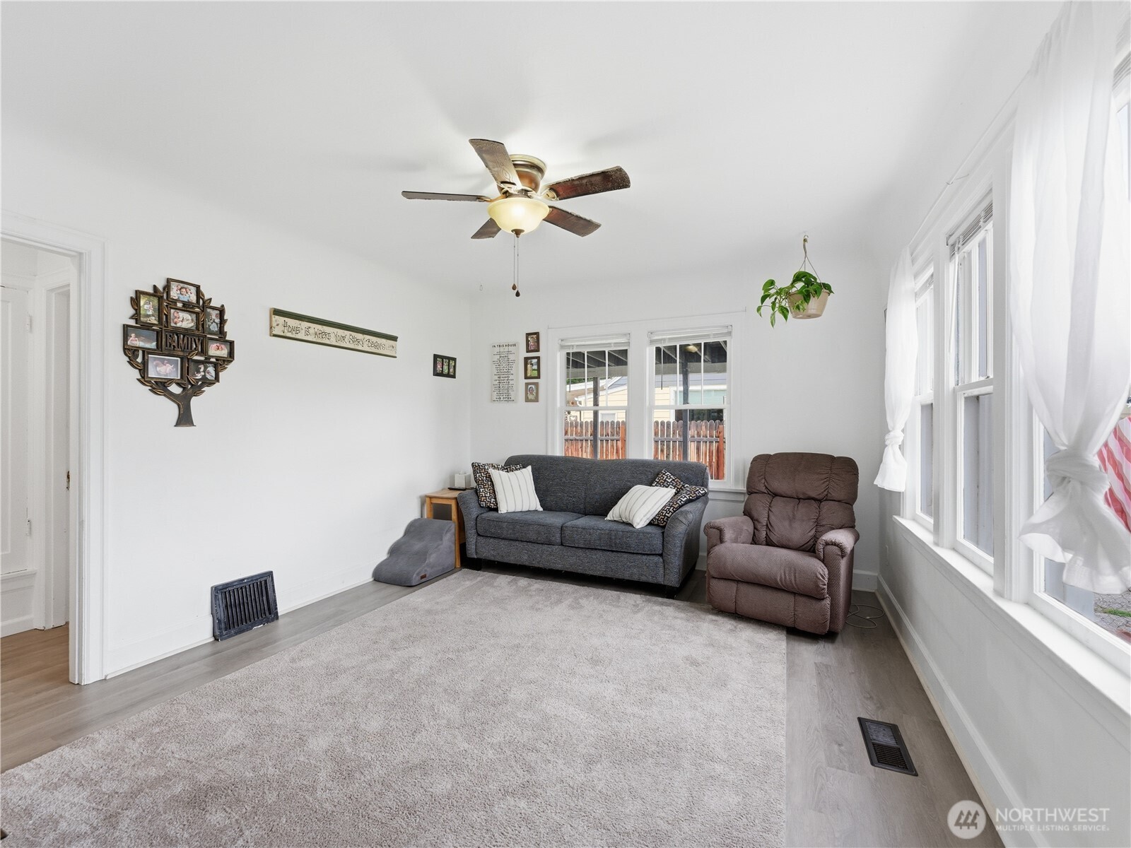 1335 Ninth Street Property Photo 6