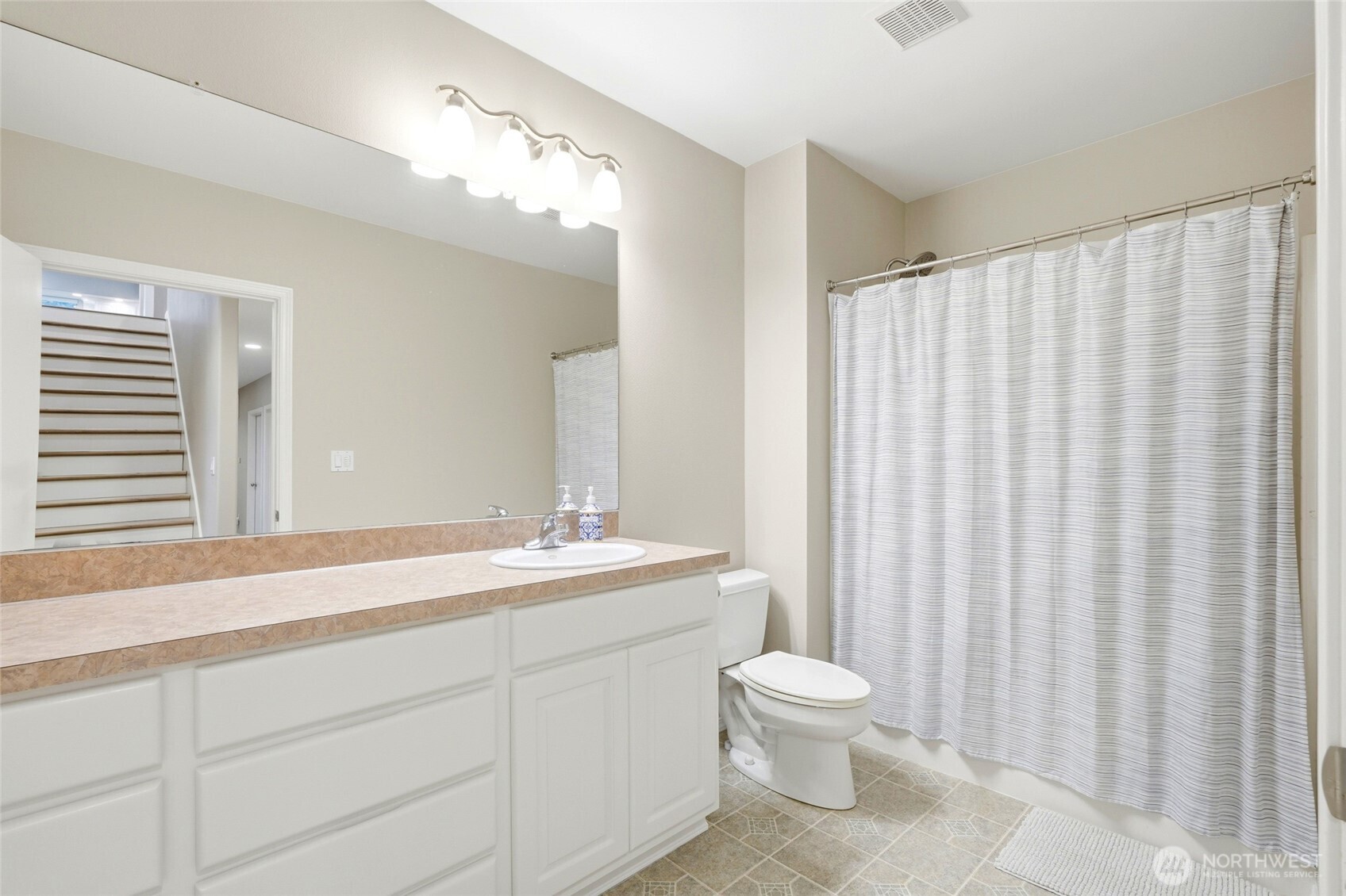 11504 76th Avenue Property Photo 24
