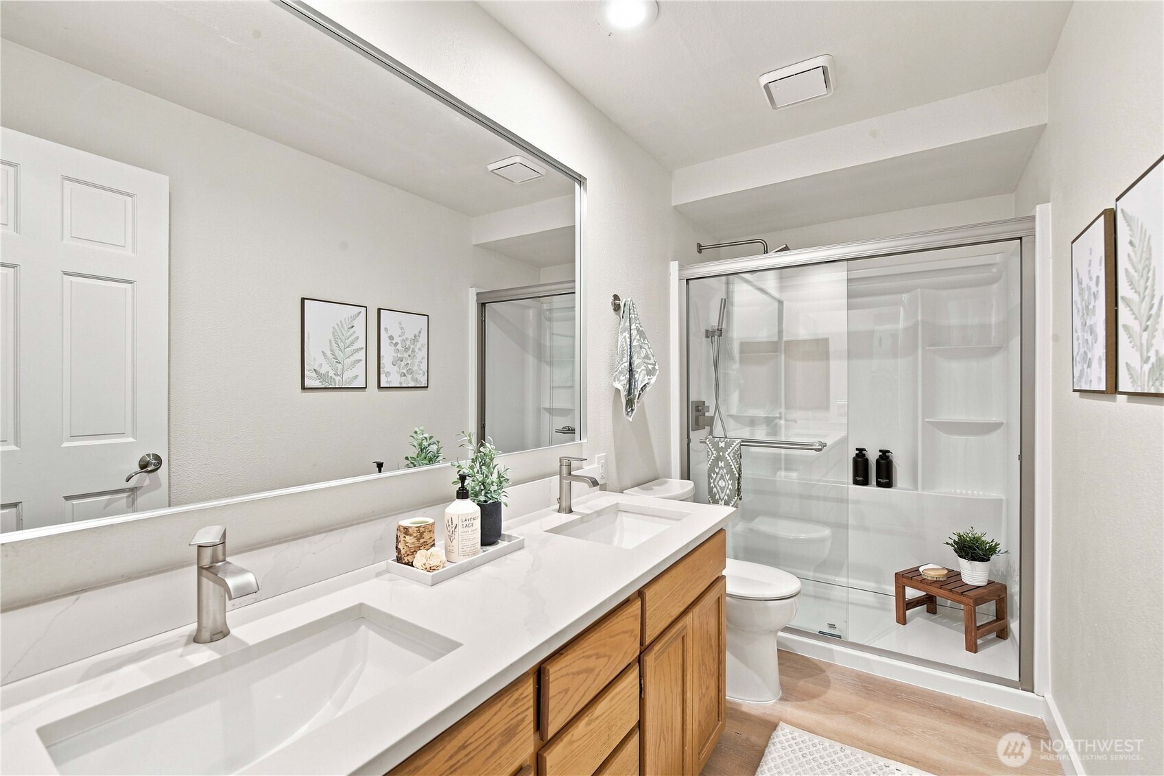 22214 Ne 28th Place Property Photo 17