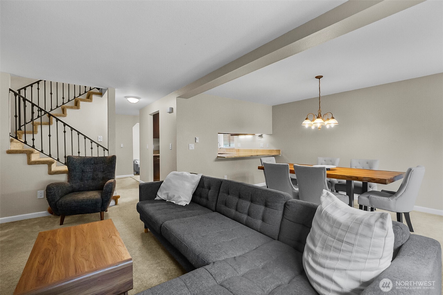2114 186th Place Property Photo 6