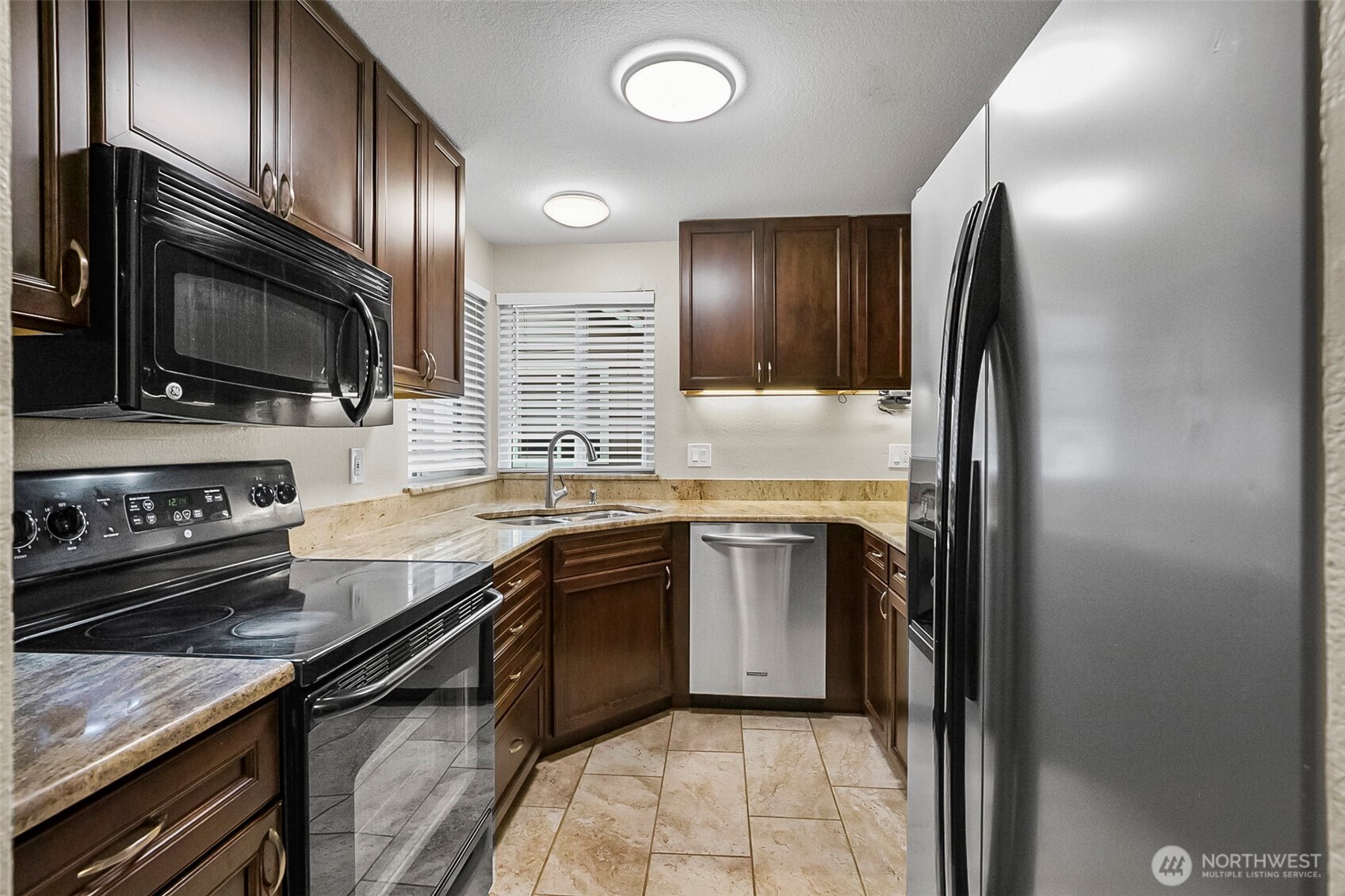 2114 186th Place Property Photo 11