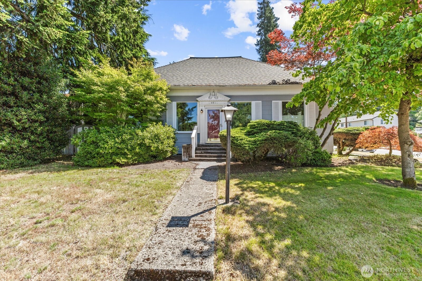 403 N Macleod Avenue Property Photo 6