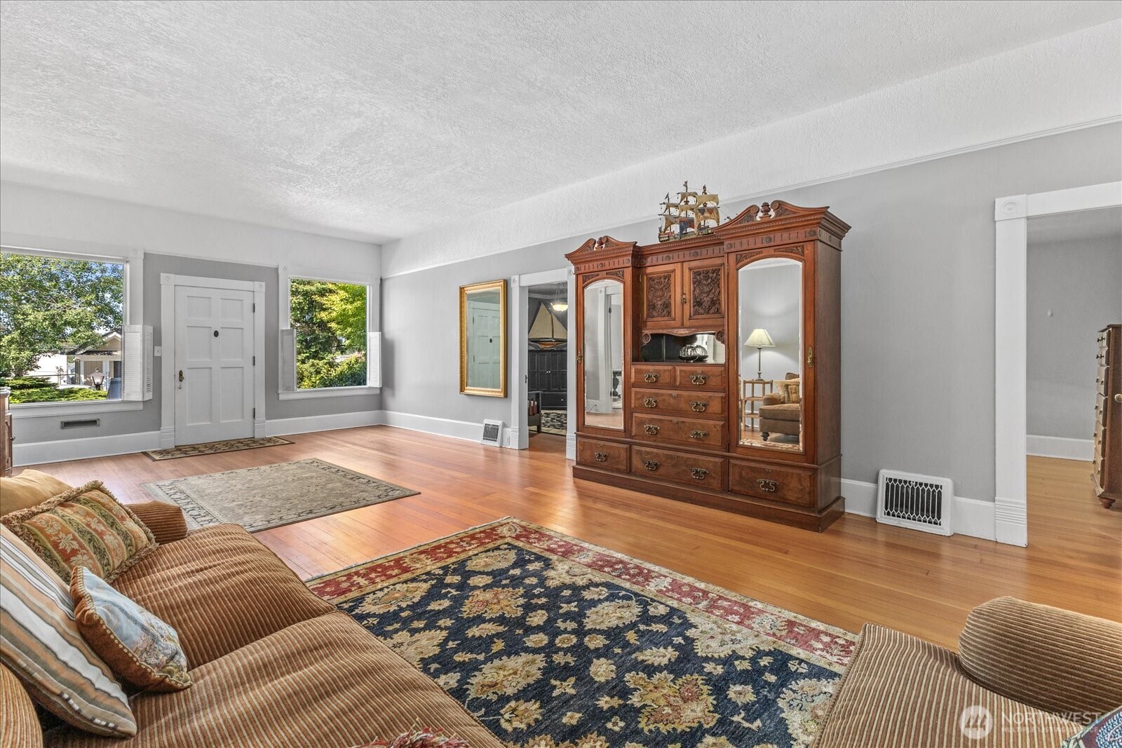 403 N Macleod Avenue Property Photo 10