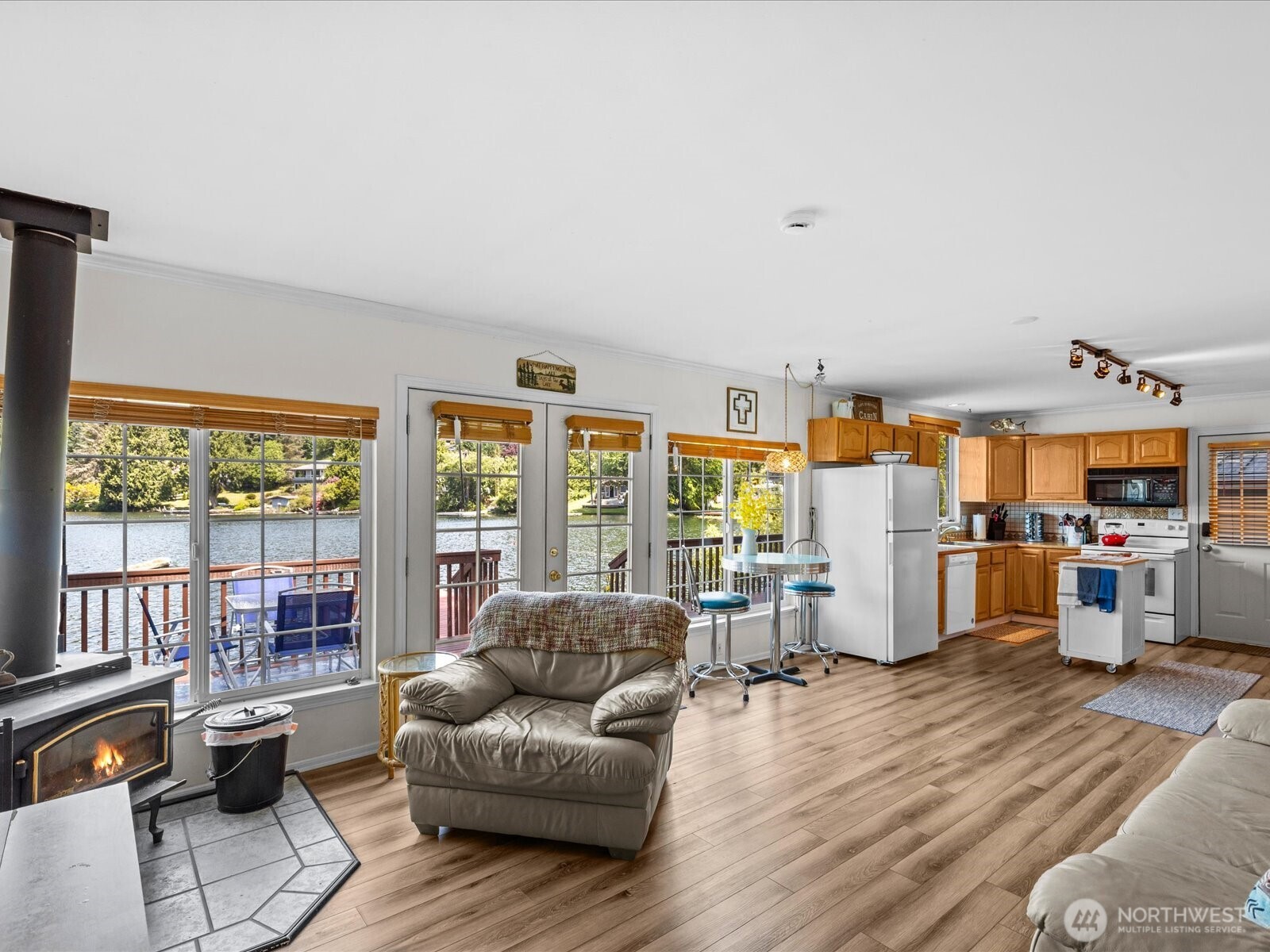 6819 Olive Avenue Property Photo 11