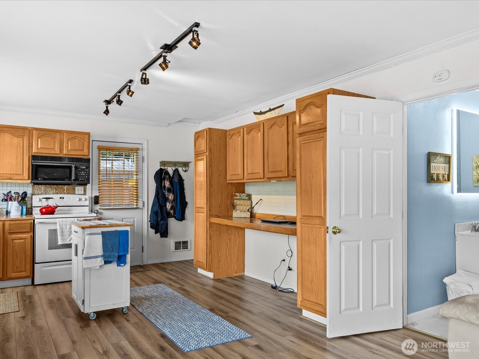 6819 Olive Avenue Property Photo 14
