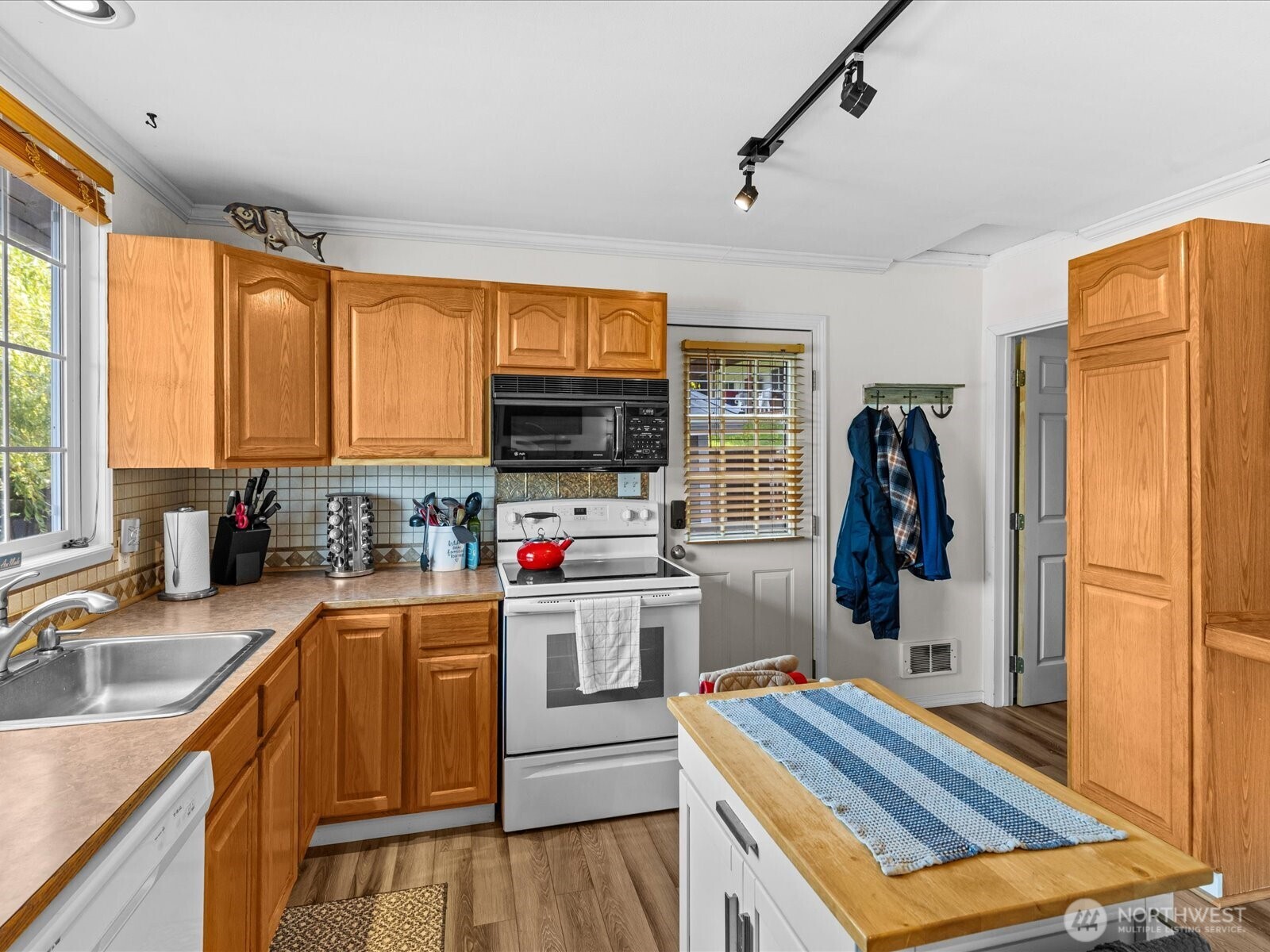 6819 Olive Avenue Property Photo 15