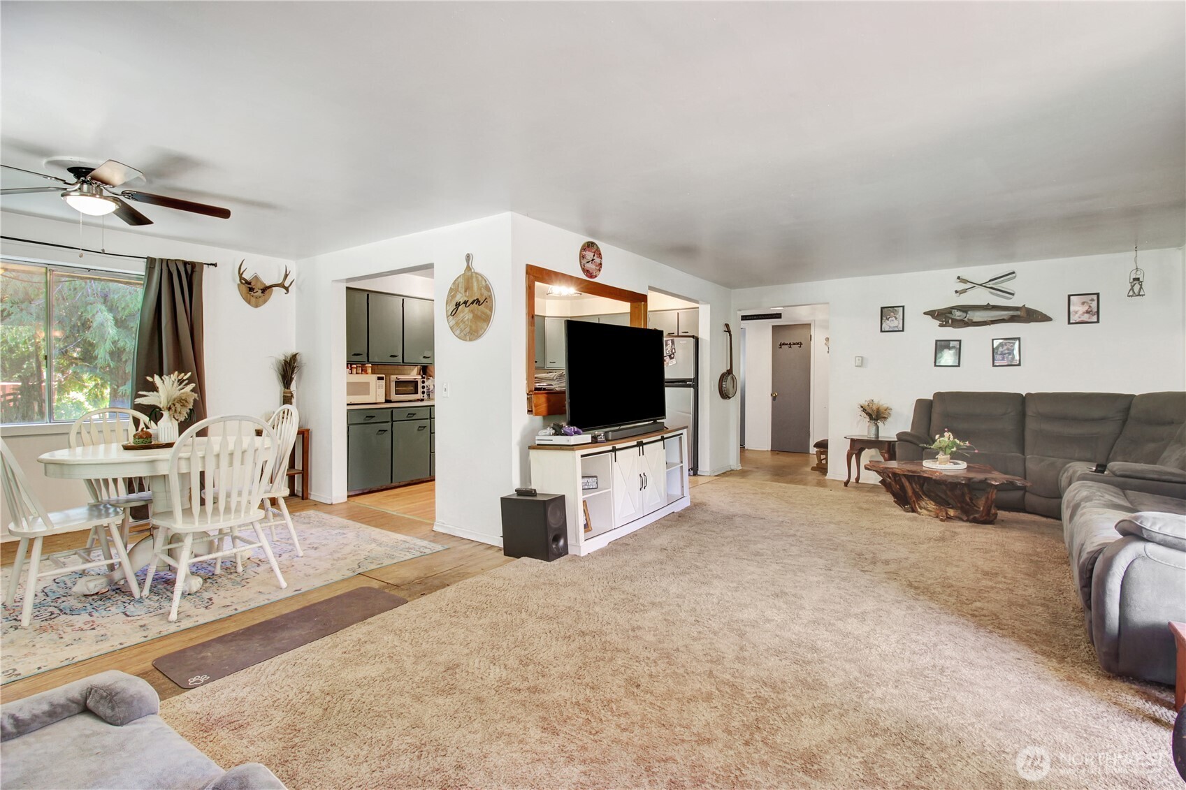 30720 Sauk Prairie Road Property Photo 11