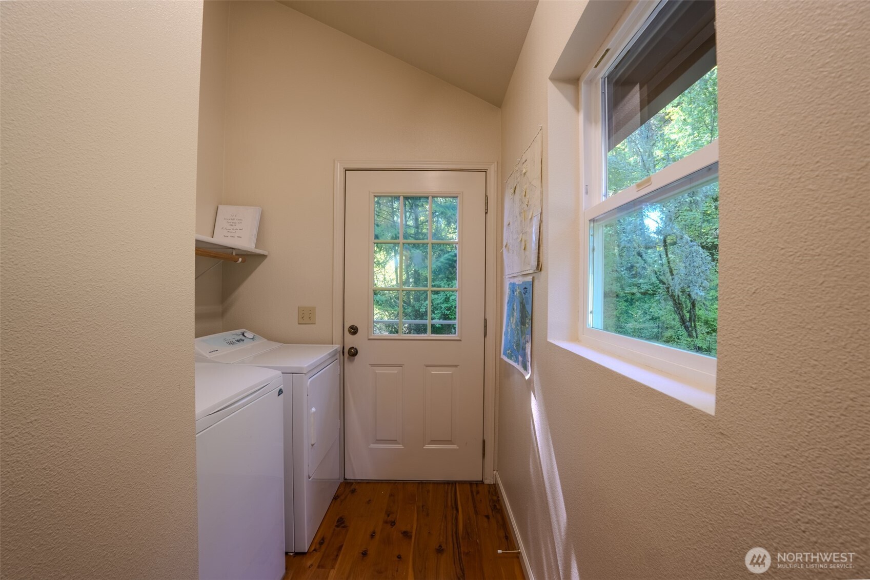 105 Windfall Lane Property Photo 16