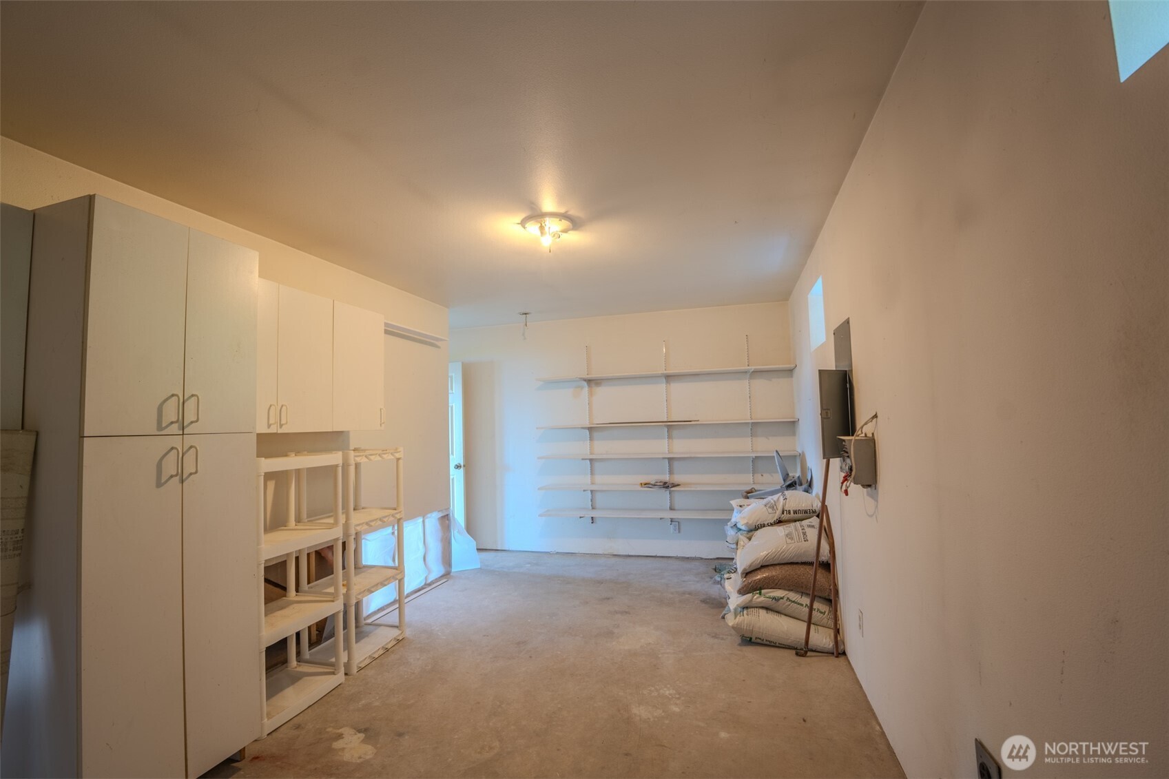 105 Windfall Lane Property Photo 30