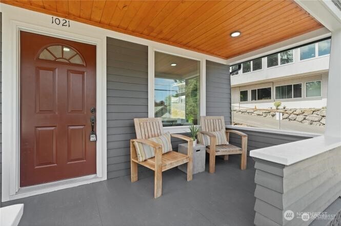 1021 Sw 130th Street Property Photo 4
