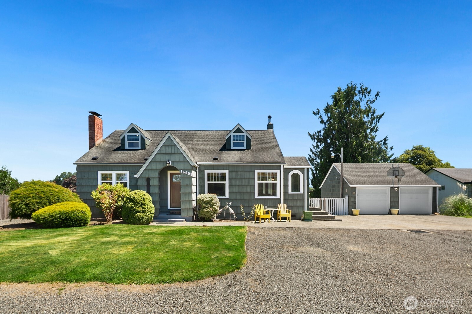 15909 19th Avenue Property Photo 3