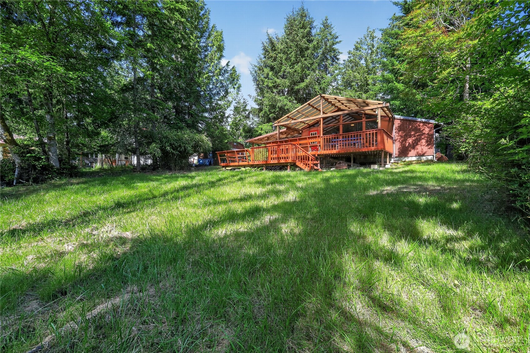 819 E Madrona Boulevard Property Photo 1