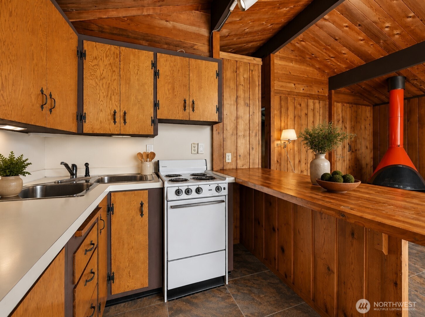 819 E Madrona Boulevard Property Photo 7