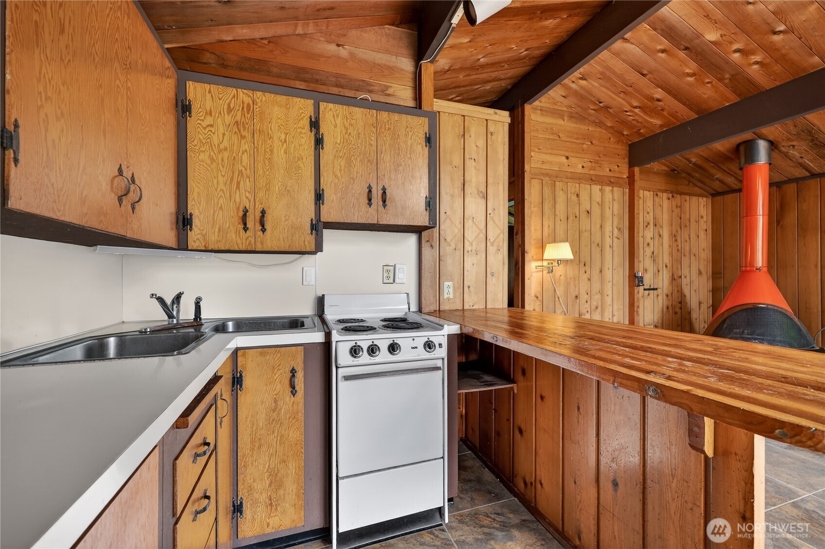 819 E Madrona Boulevard Property Photo 8