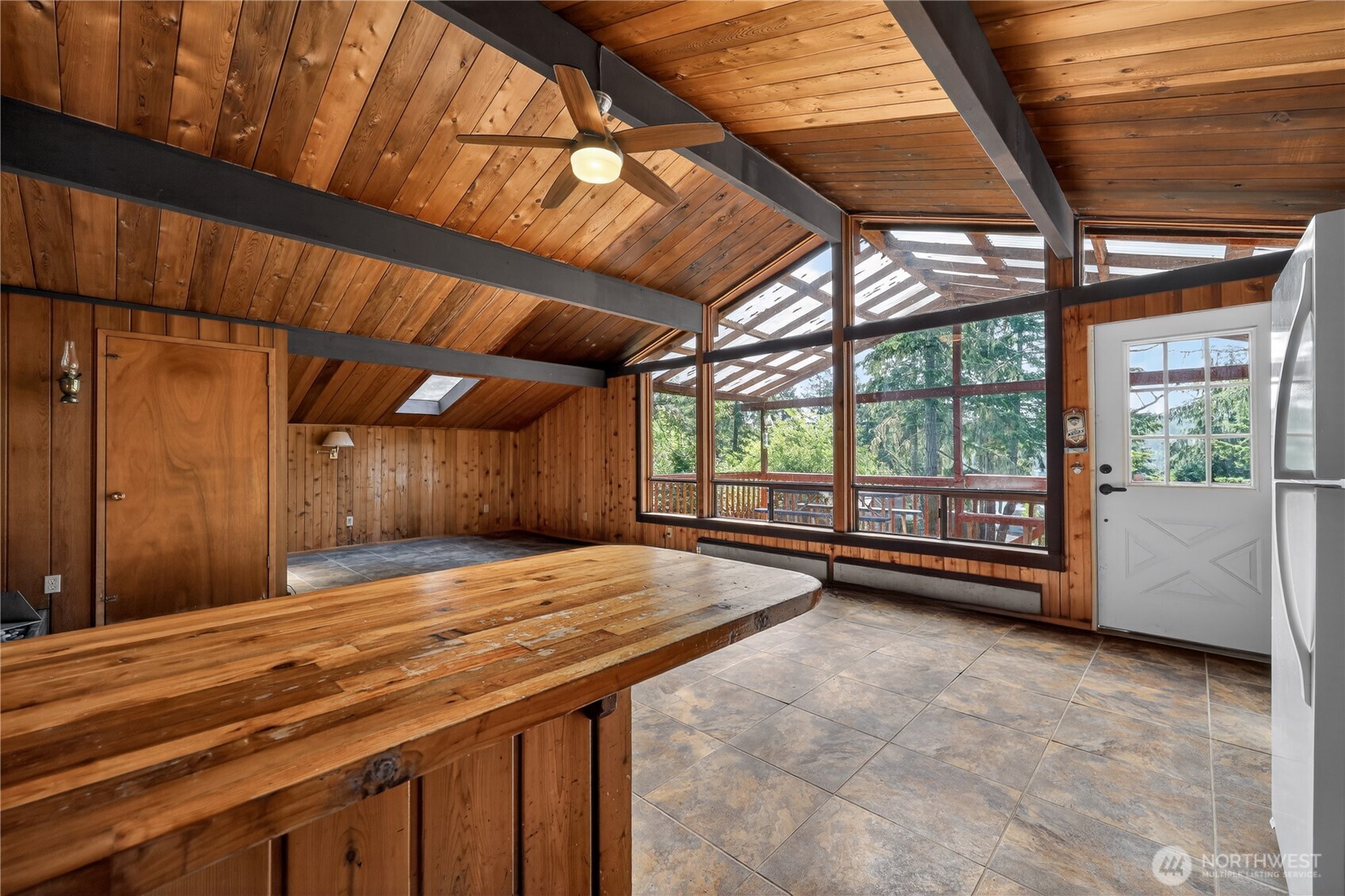 819 E Madrona Boulevard Property Photo 22