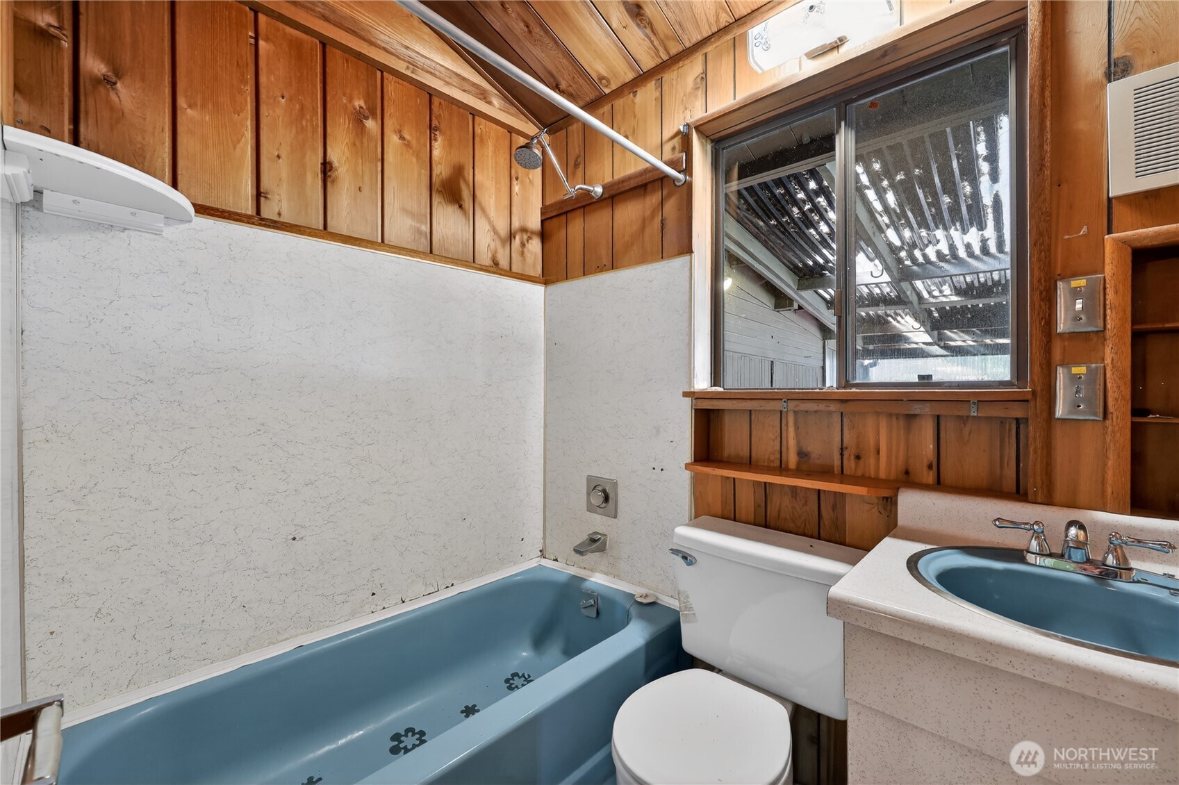 819 E Madrona Boulevard Property Photo 27