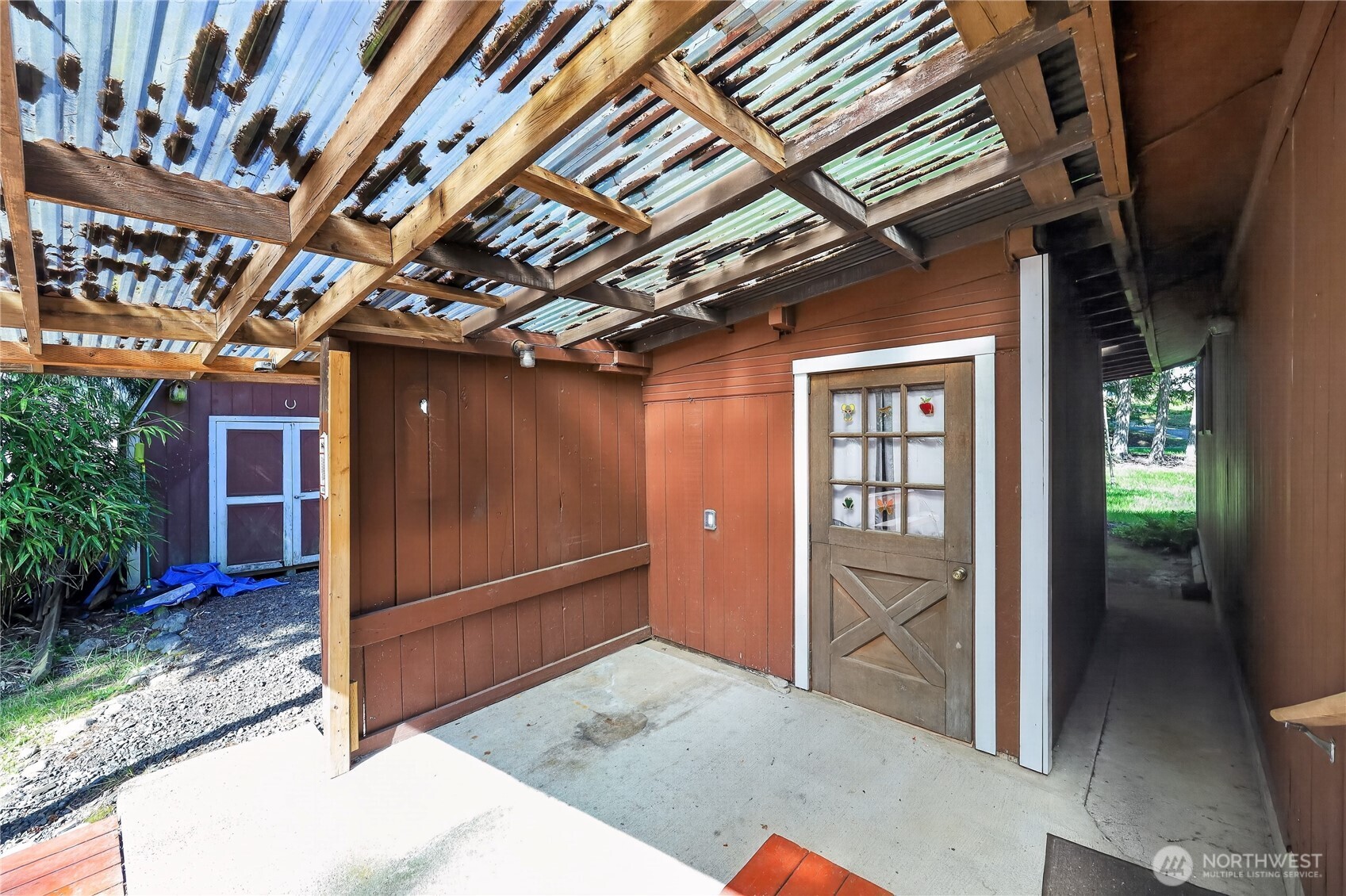 819 E Madrona Boulevard Property Photo 31