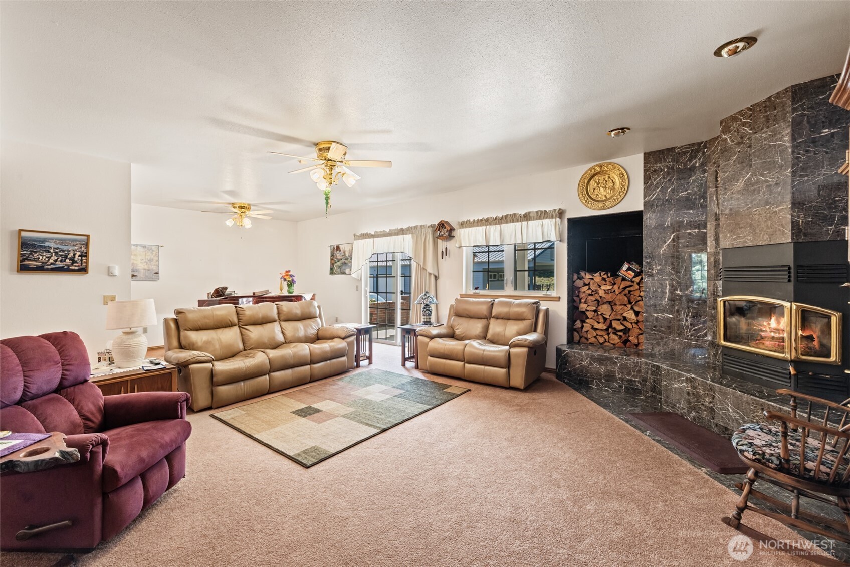 5611 S Doss Road Property Photo 7