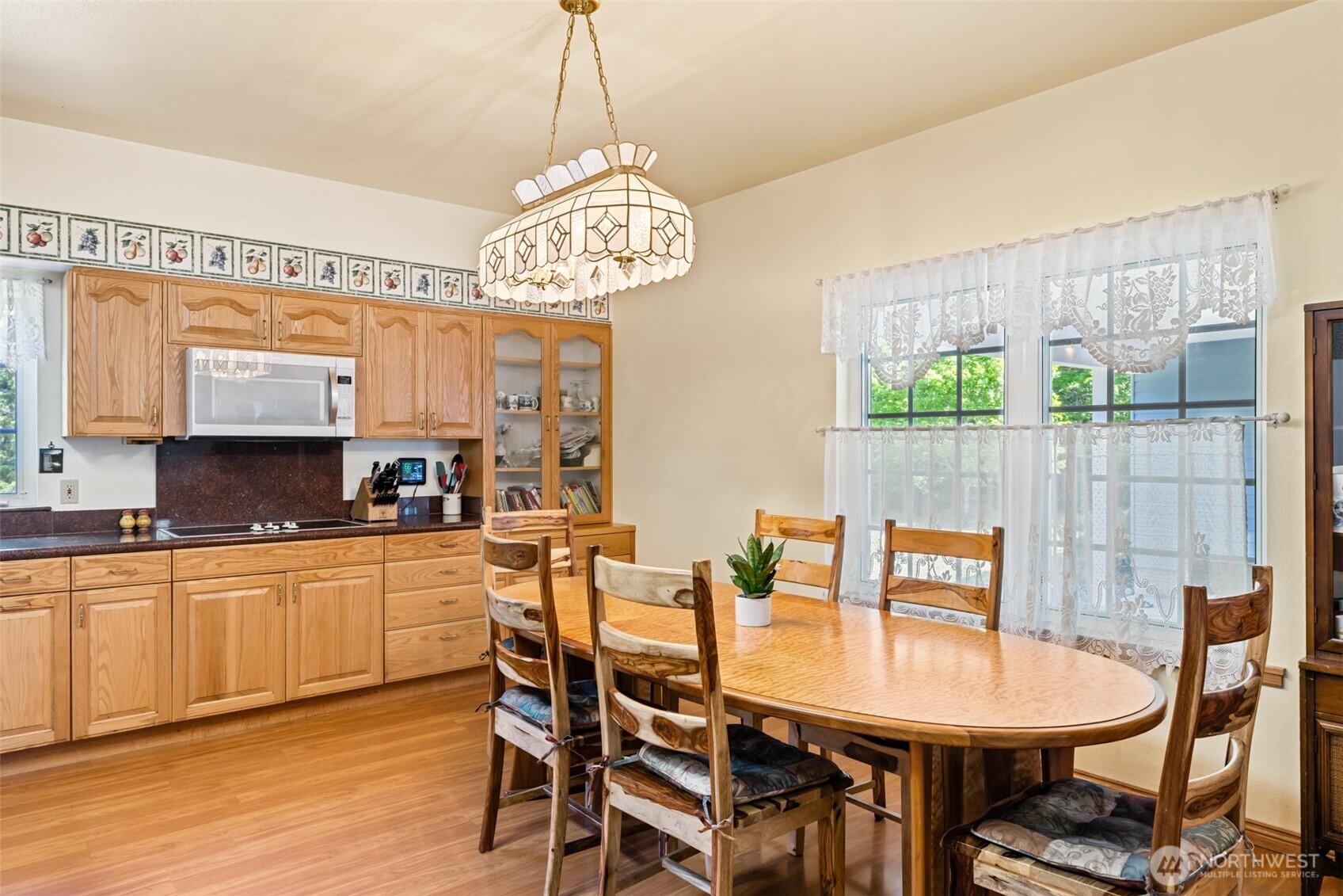5611 S Doss Road Property Photo 12