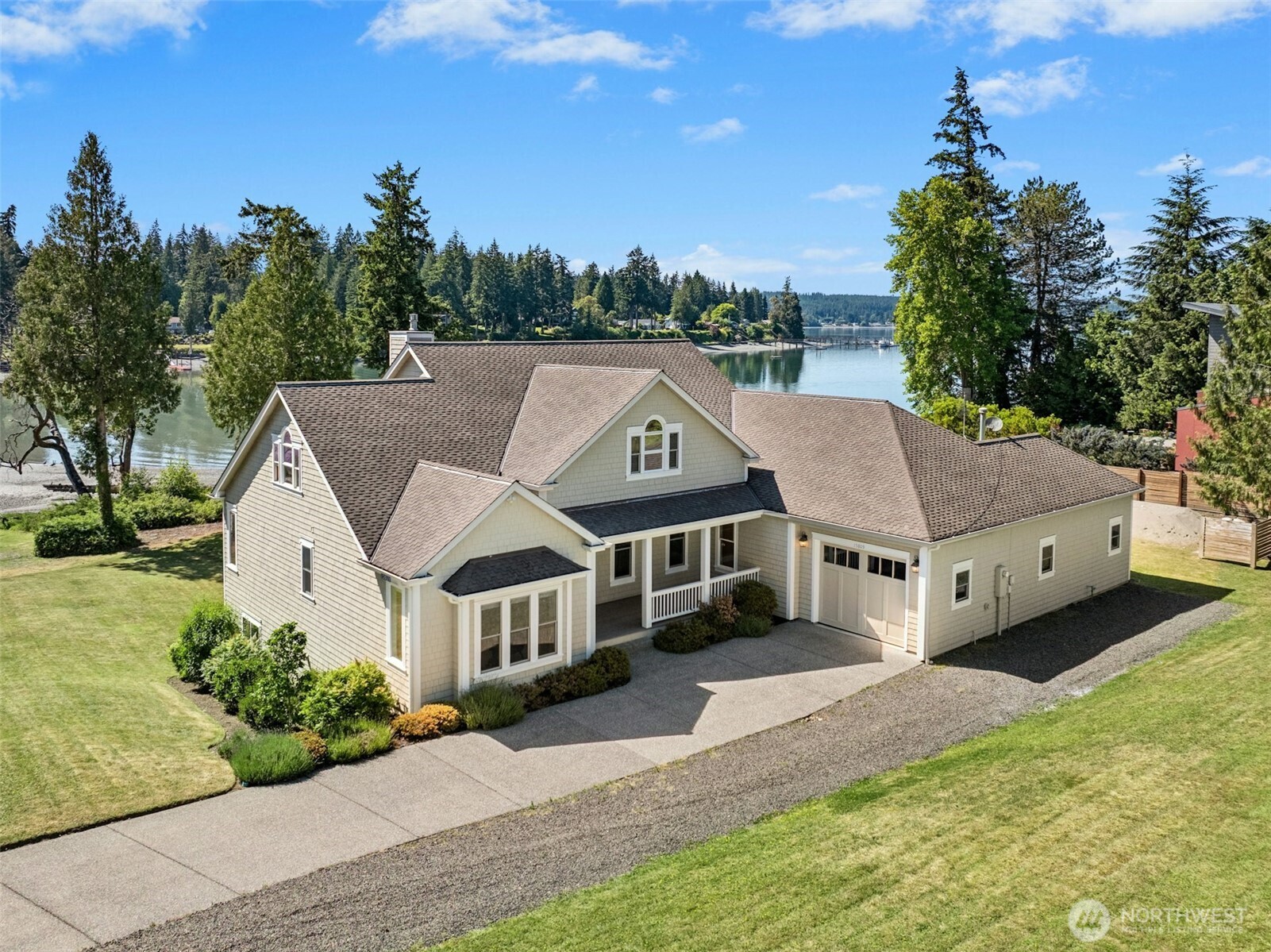 15809 Virginia Point Road Property Photo 1