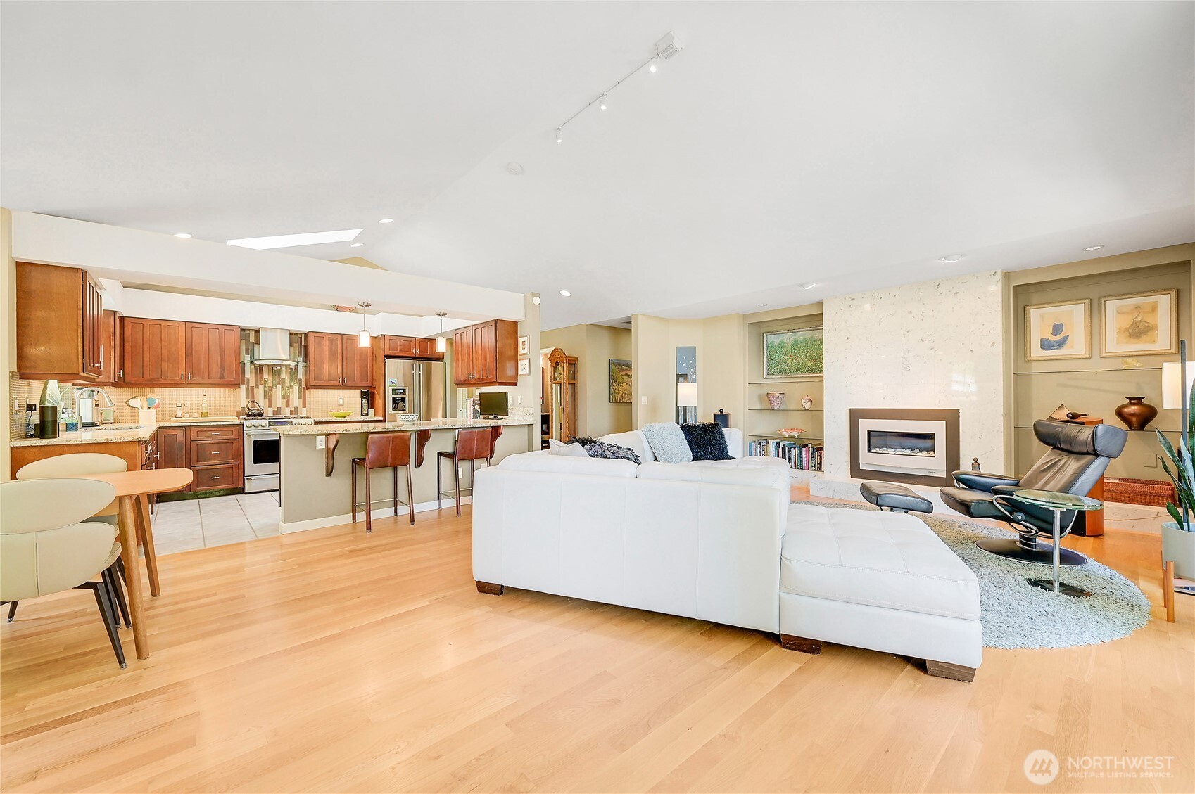 42 Twinsview Court Property Photo 10