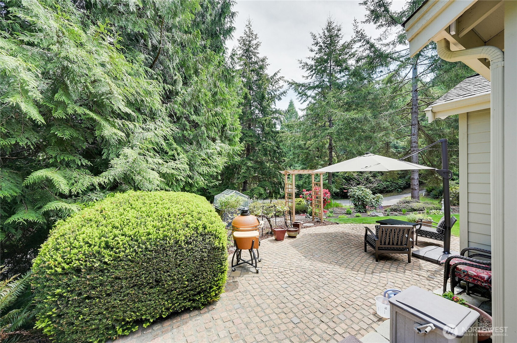 42 Twinsview Court Property Photo 35