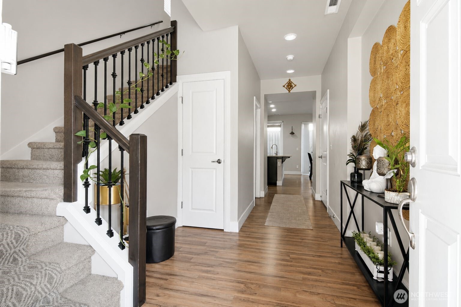 19607 25th Drive Property Photo 3