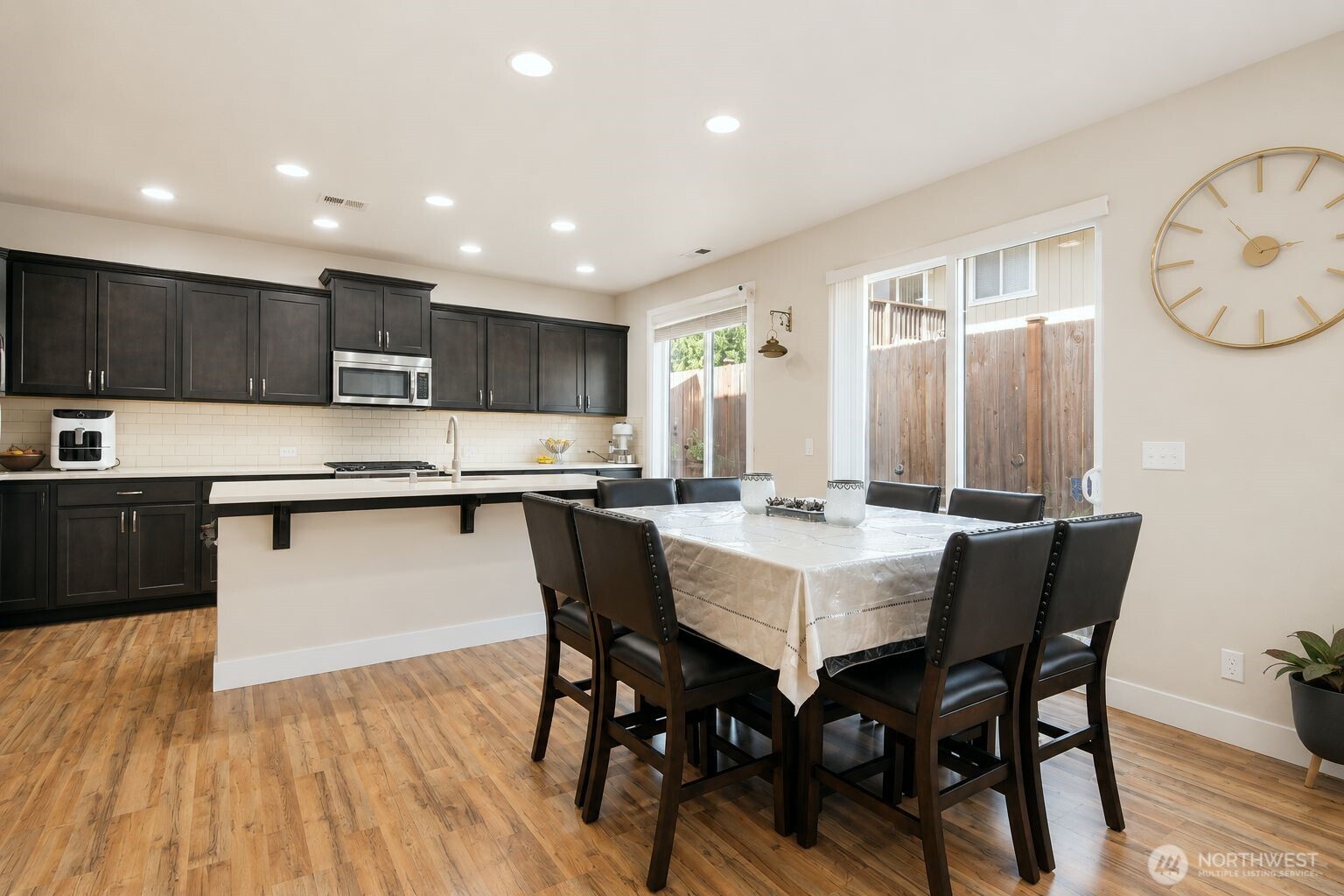 19607 25th Drive Property Photo 6