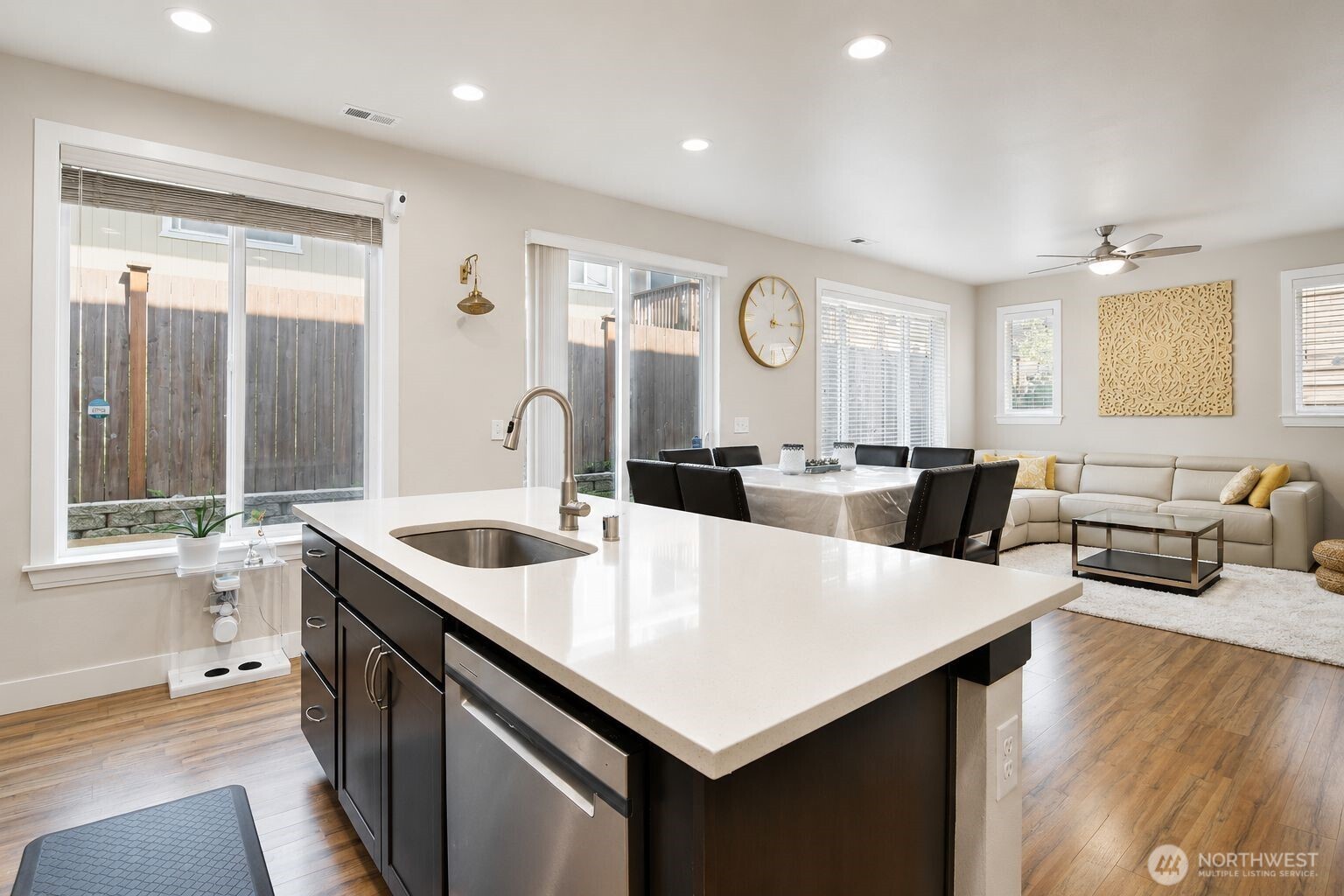 19607 25th Drive Property Photo 8