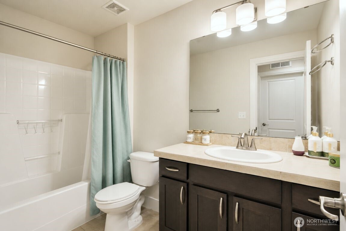 19607 25th Drive Property Photo 21