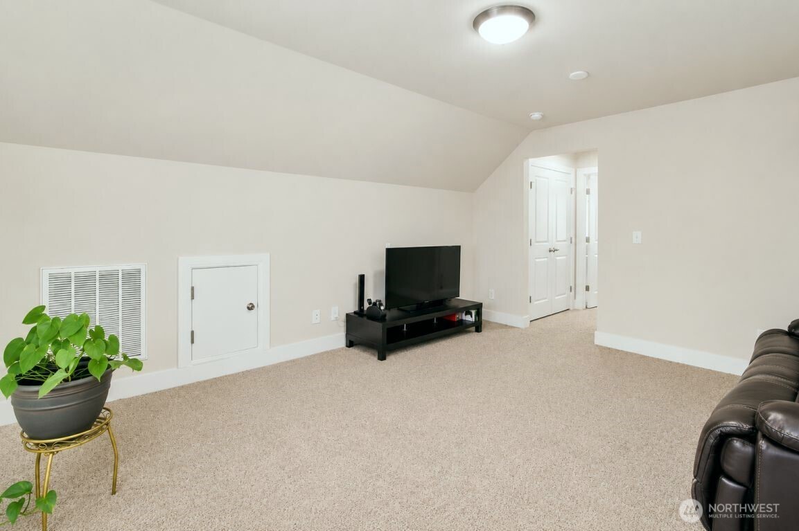 19607 25th Drive Property Photo 23