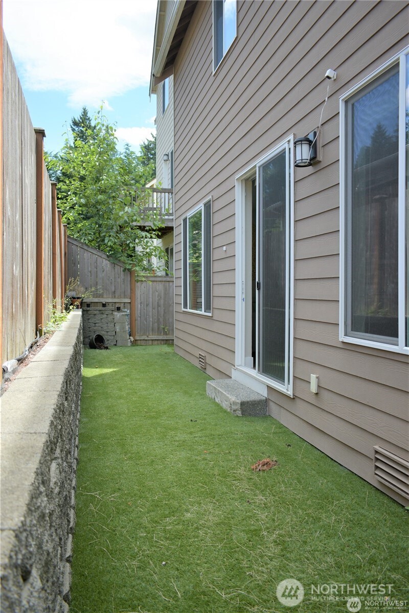 19607 25th Drive Property Photo 28