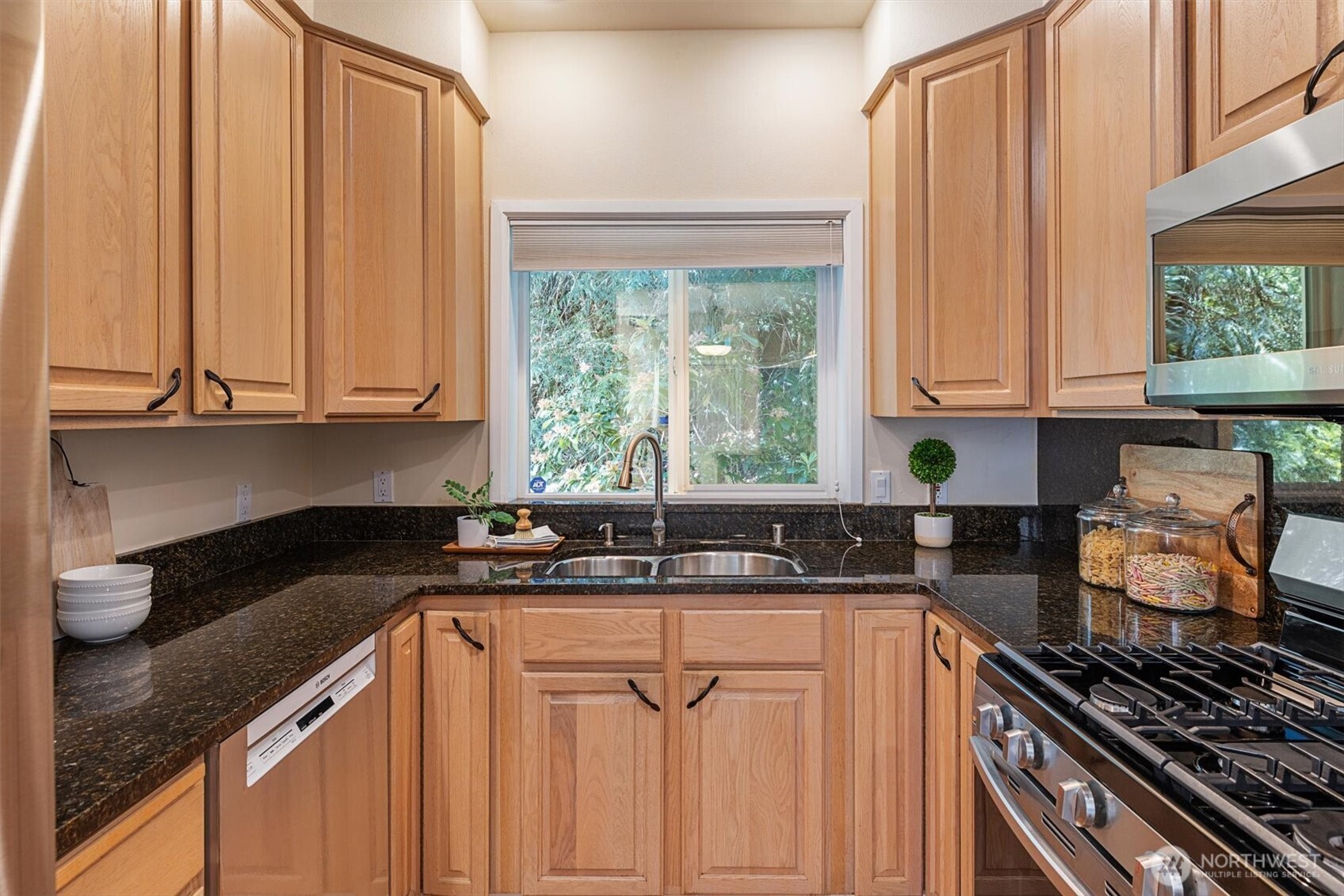 9804 Ne Riverbend Drive B-101 Property Photo 16