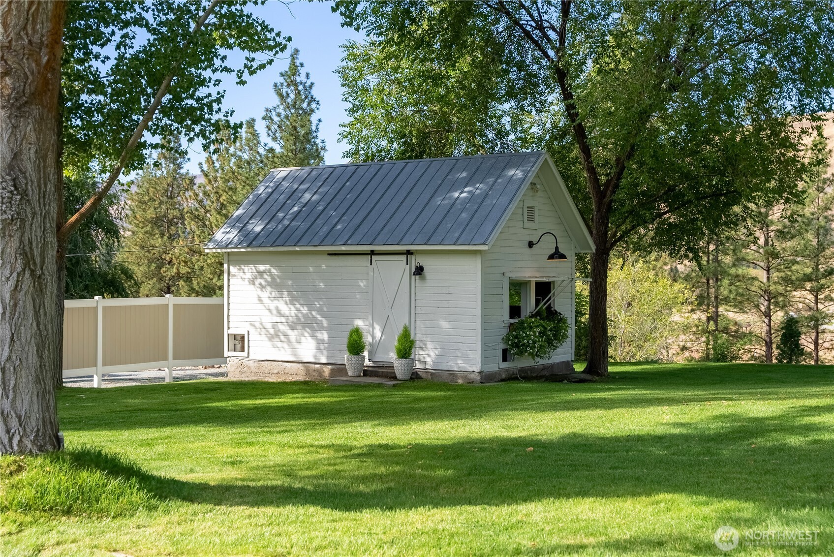 3 A Ross Road Property Photo 34
