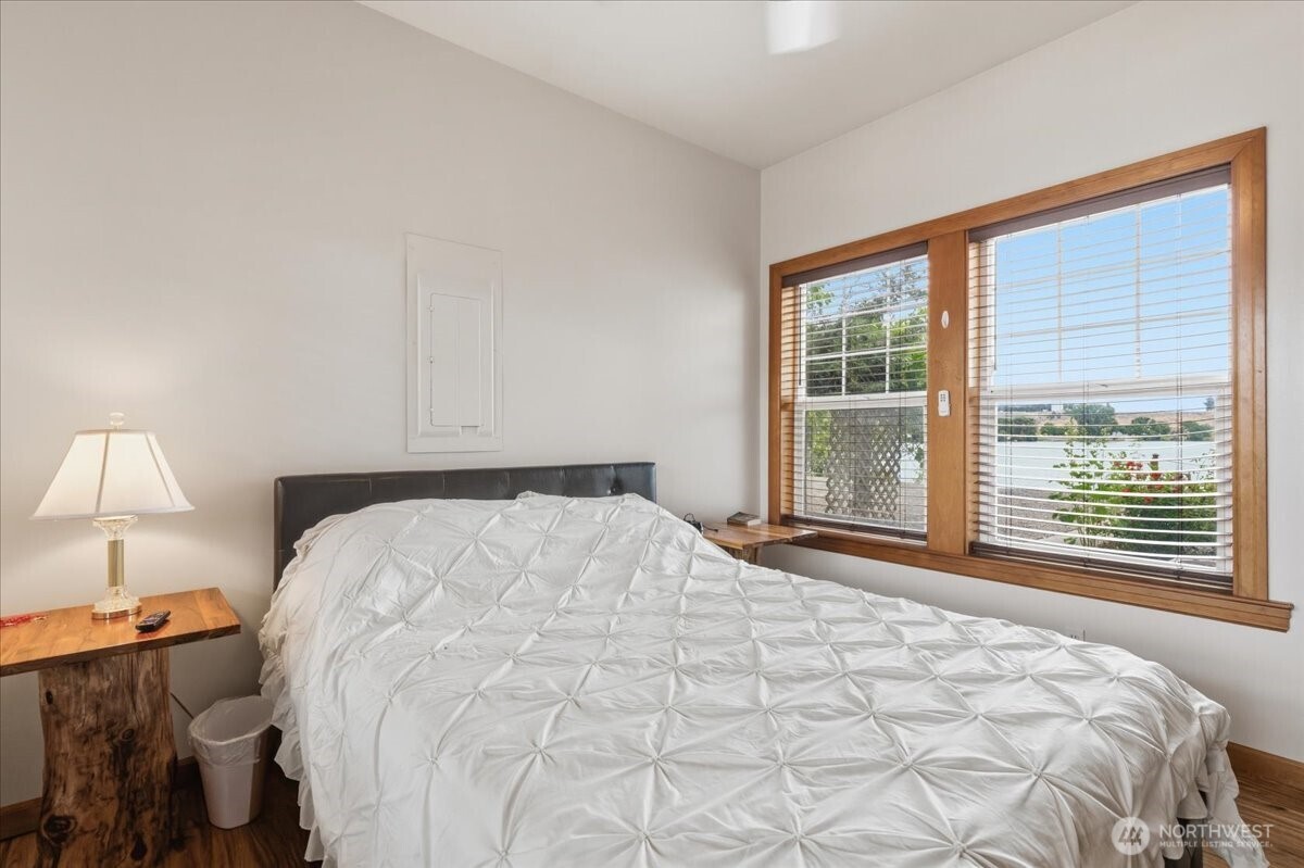 3481 Valley Road Property Photo 12