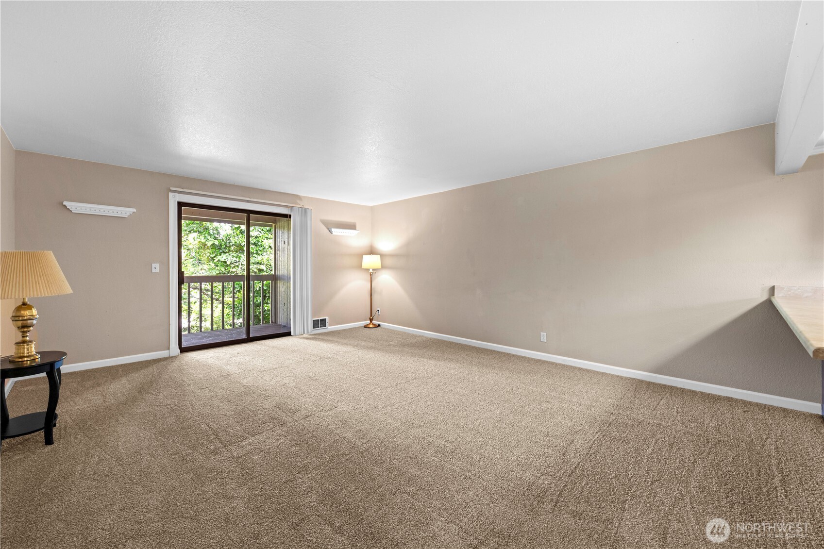 1523 Sunset Place Property Photo 7