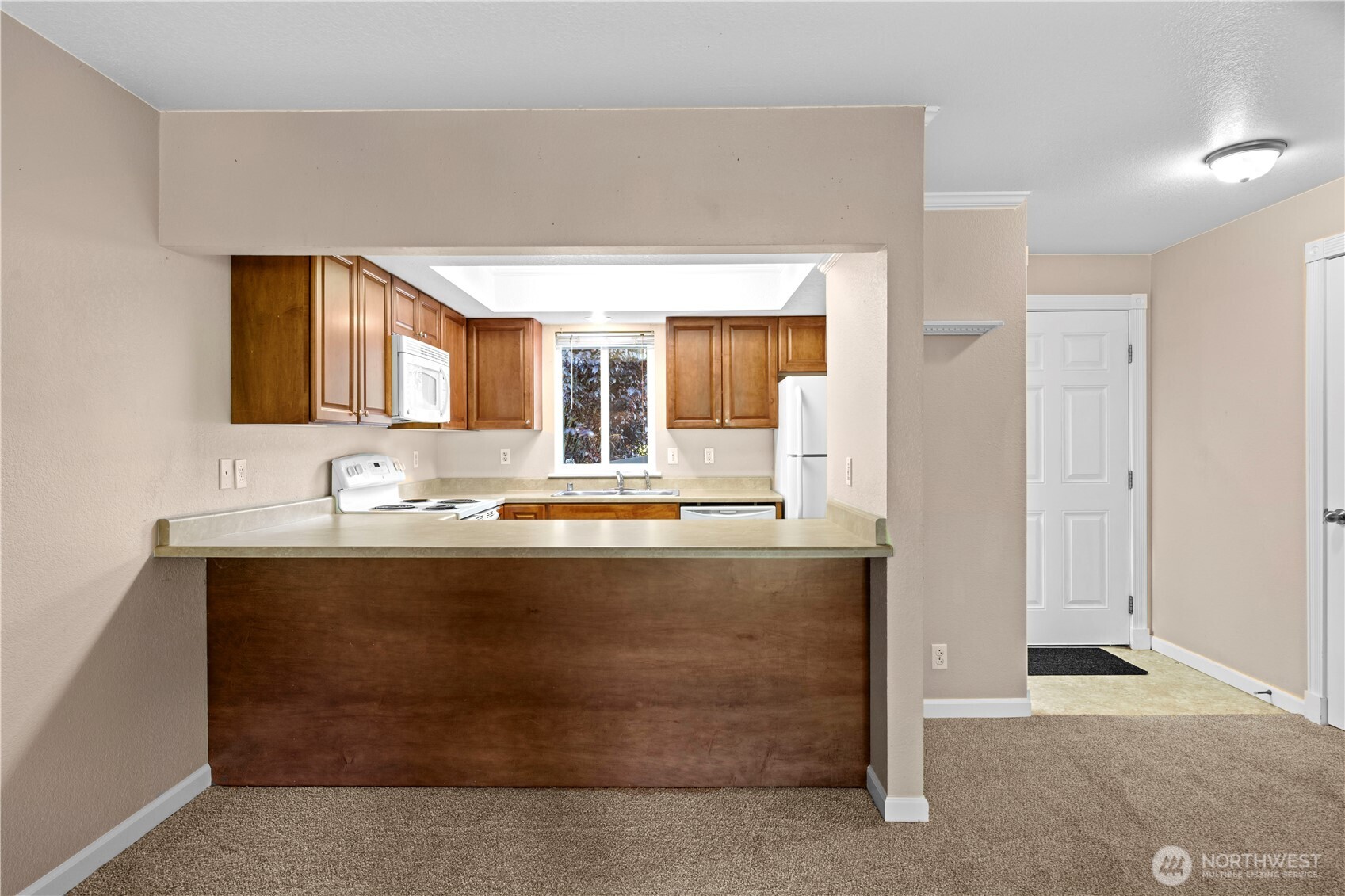 1523 Sunset Place Property Photo 10
