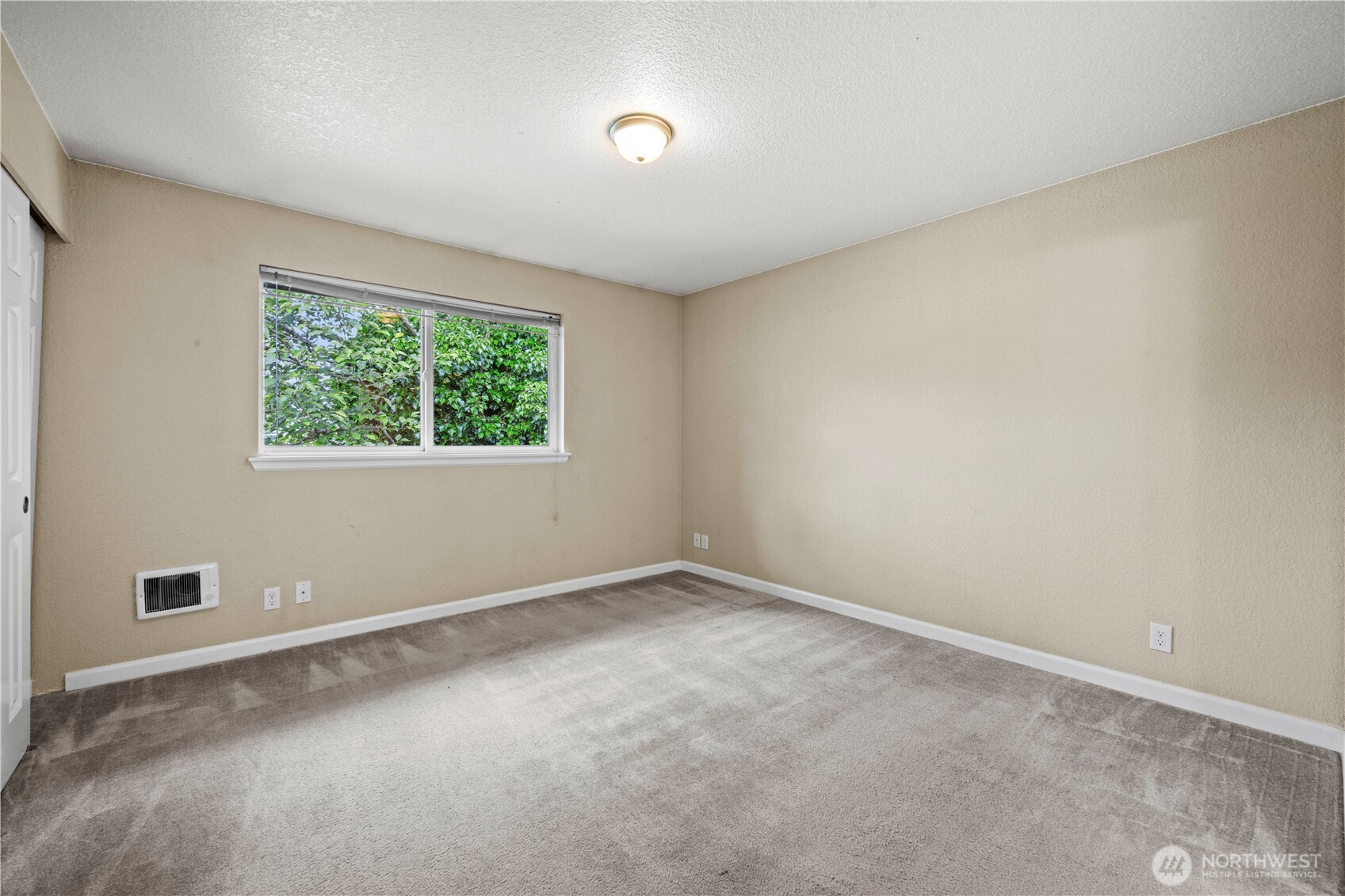 1523 Sunset Place Property Photo 29