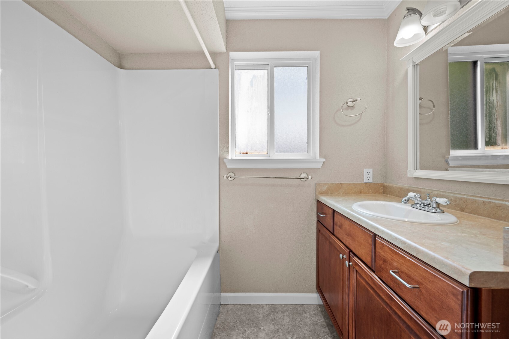 1523 Sunset Place Property Photo 34