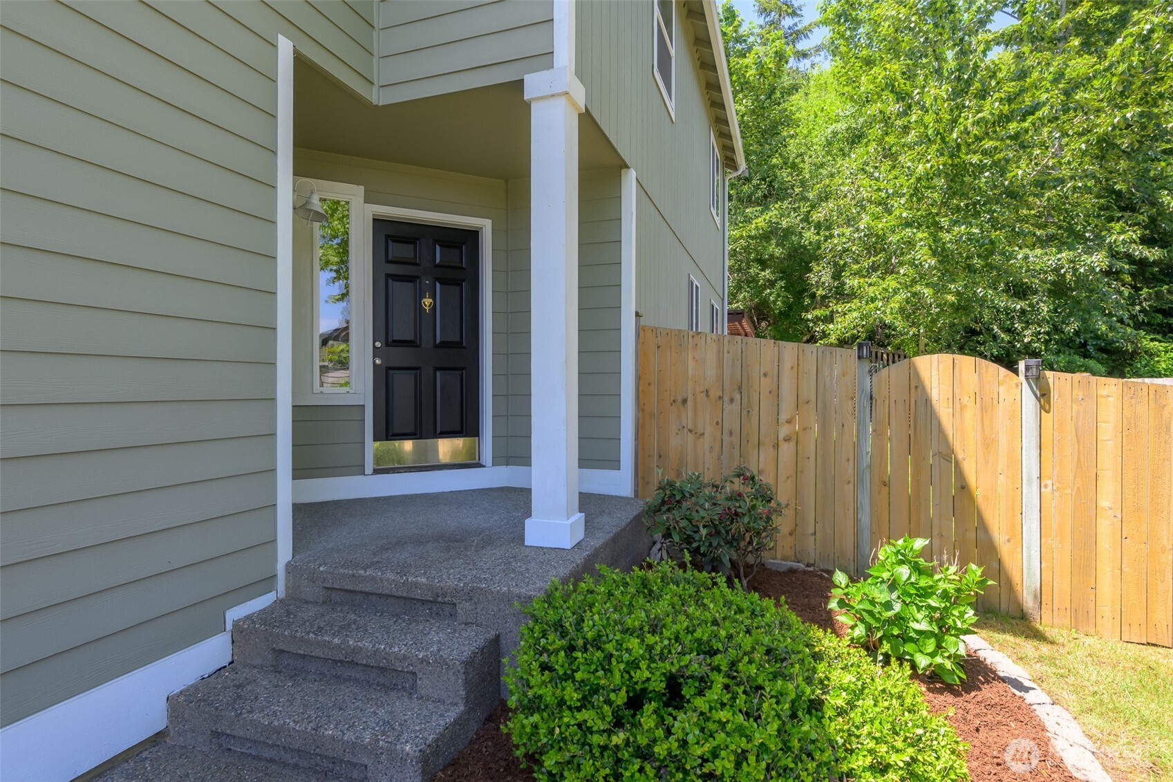 17814 109th Street Ct Property Photo 4