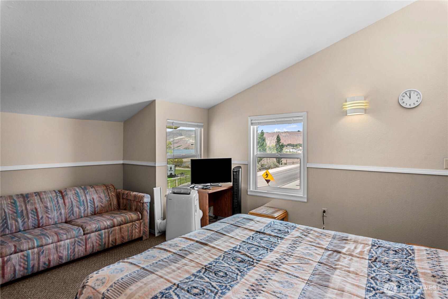 8903 Crescent Bar Road 168 Property Photo 17