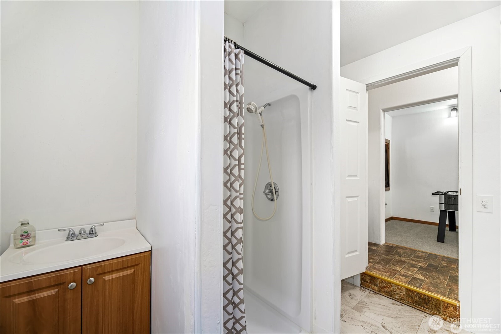 330 Keechelus Drive Property Photo 21