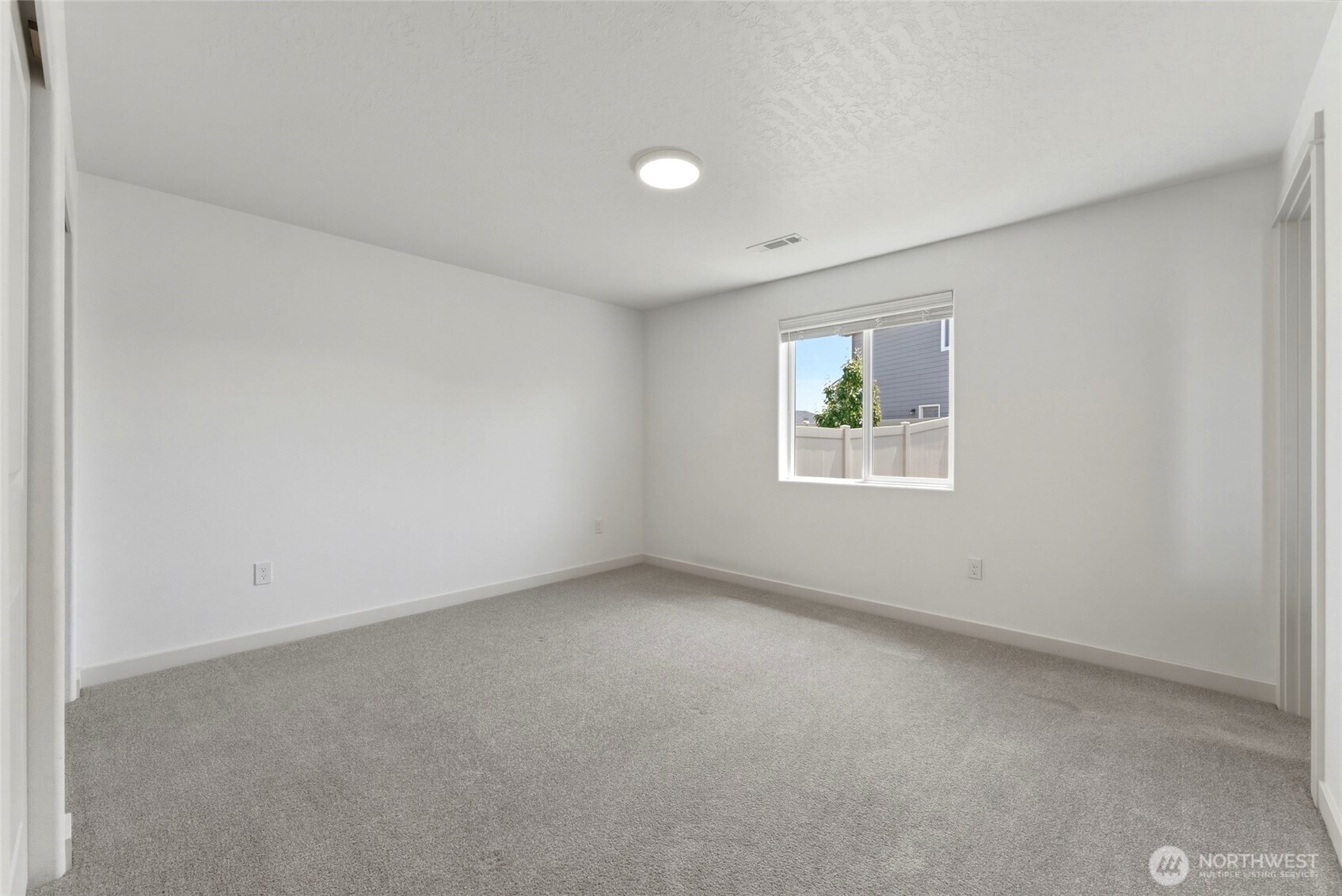 1132 Ava Street Property Photo 16