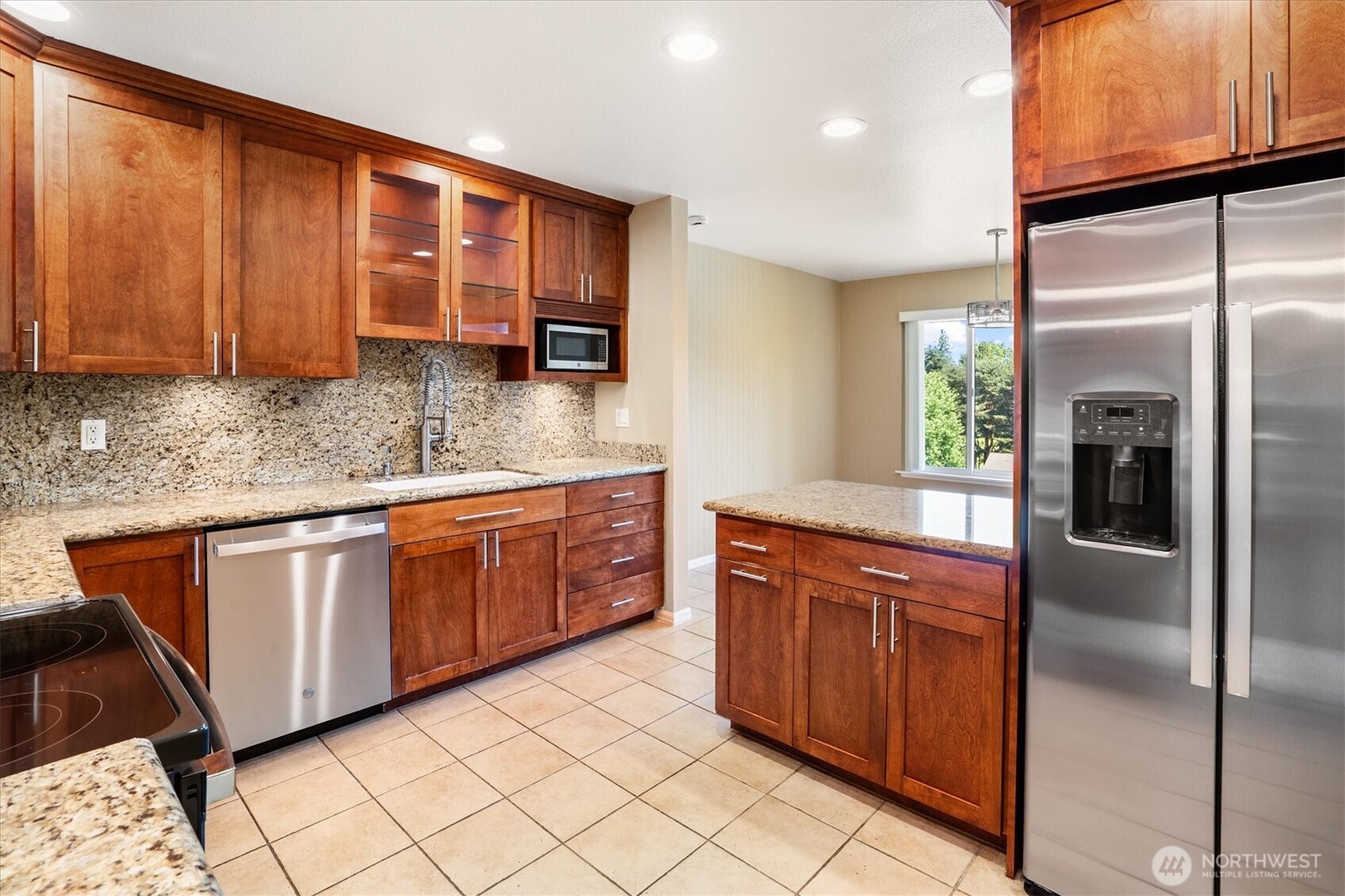10823 Glen Acres Drive D Property Photo 5