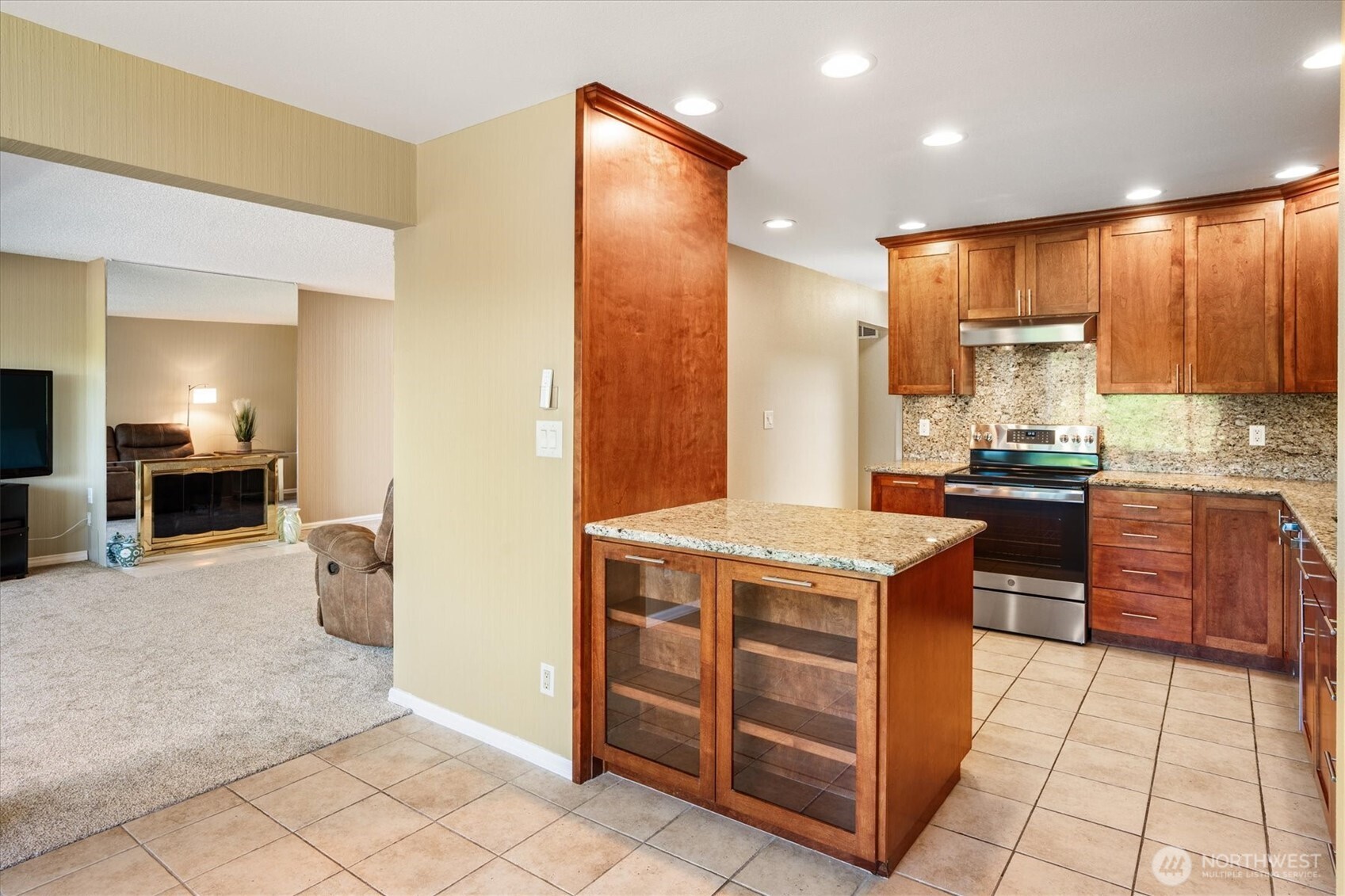 10823 Glen Acres Drive D Property Photo 9